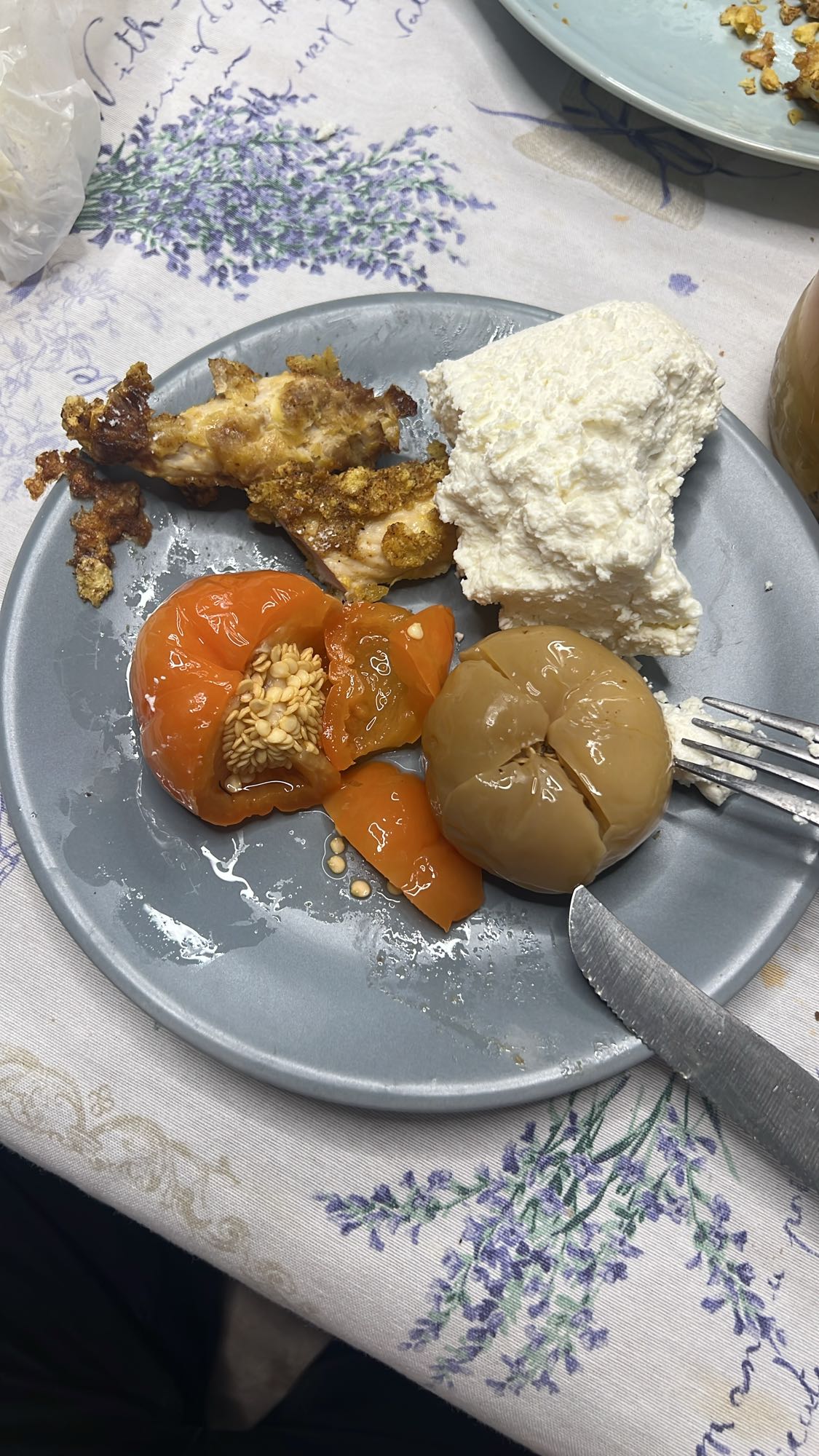 Pui pane cu brânză și murături