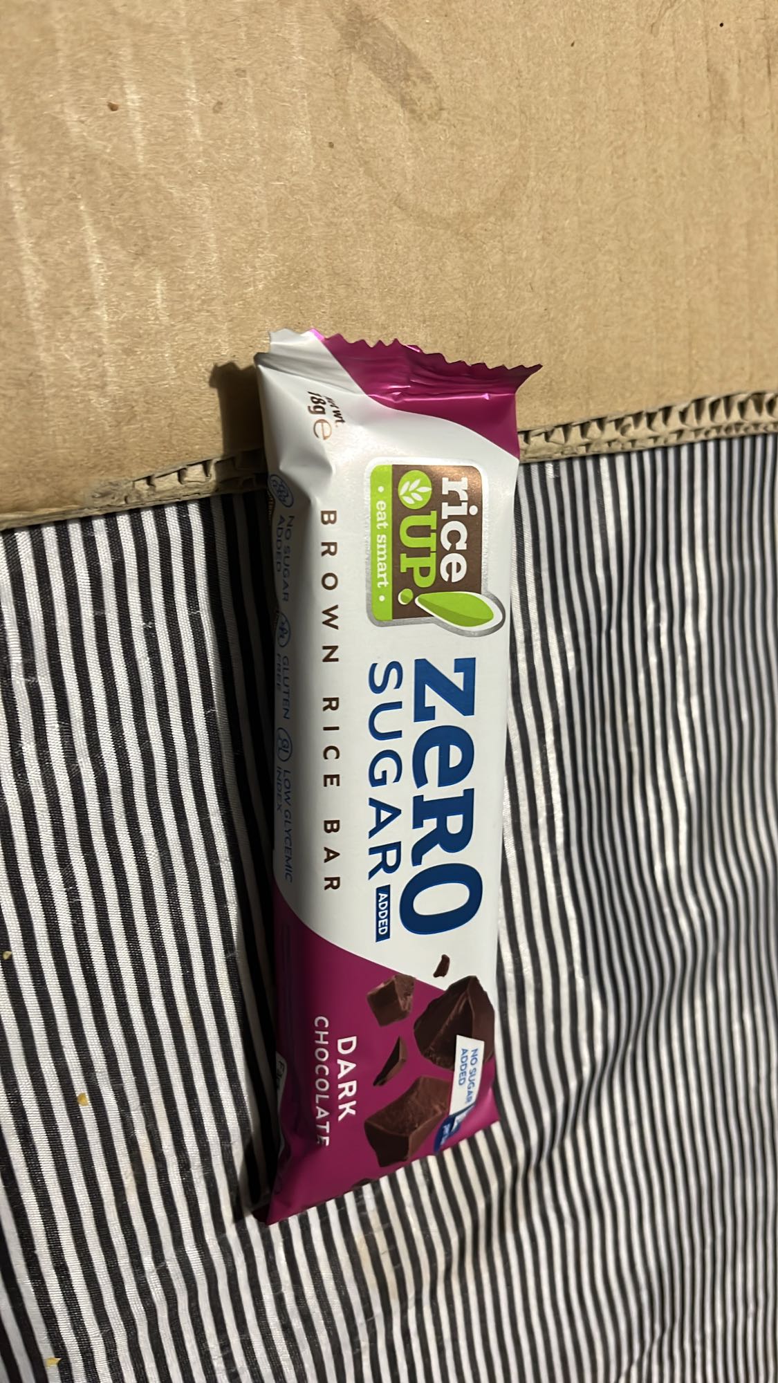 Оризов бар с тъмен шоколад