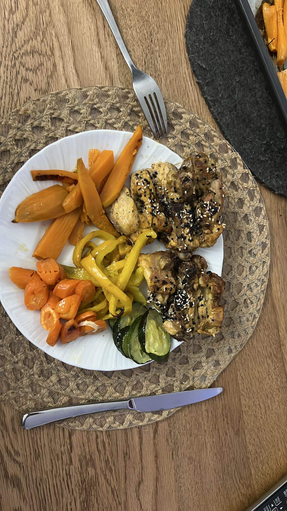 Tavuk ve Fırın Sebzeler