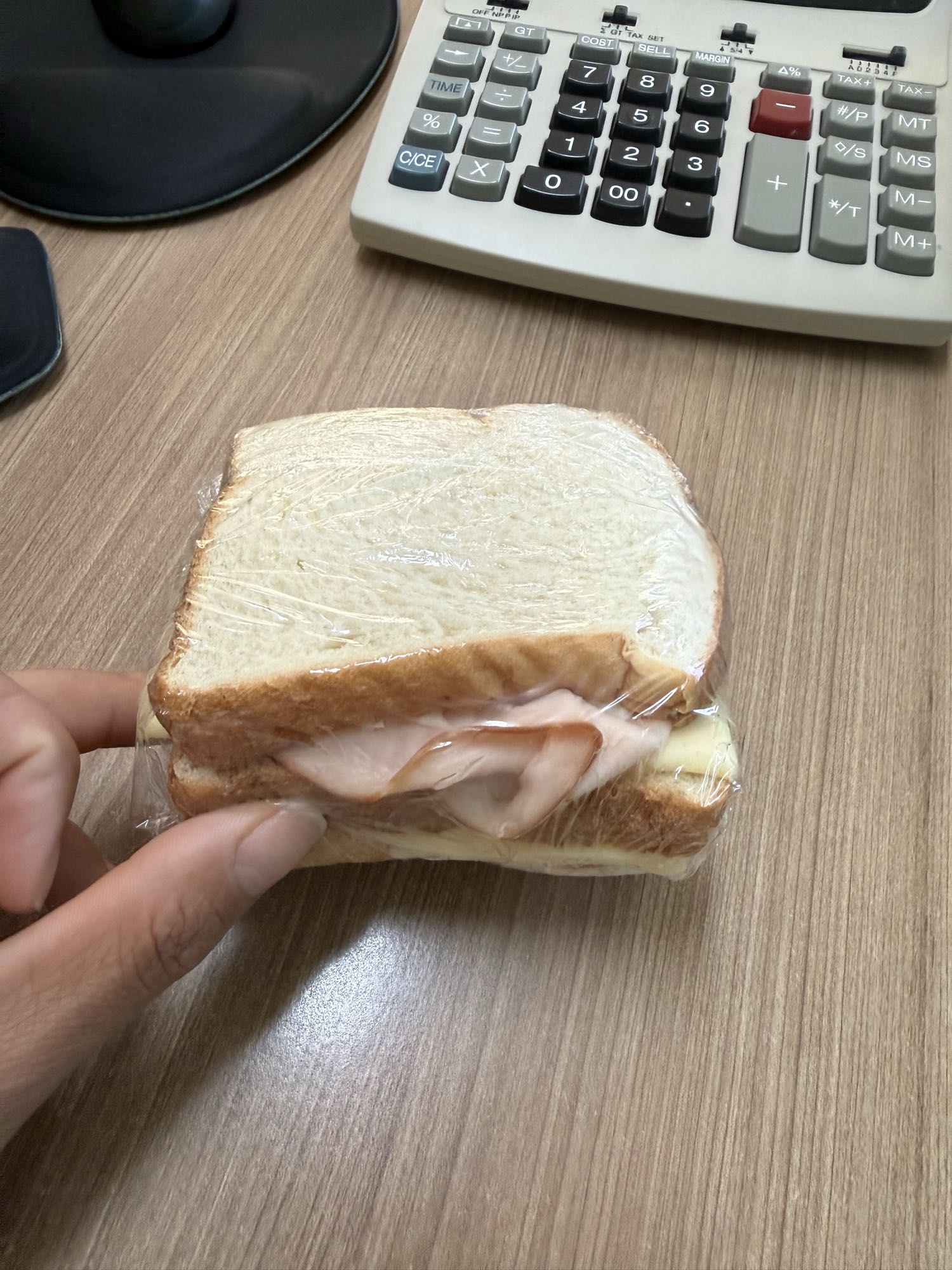 Sanduíche de frios simples