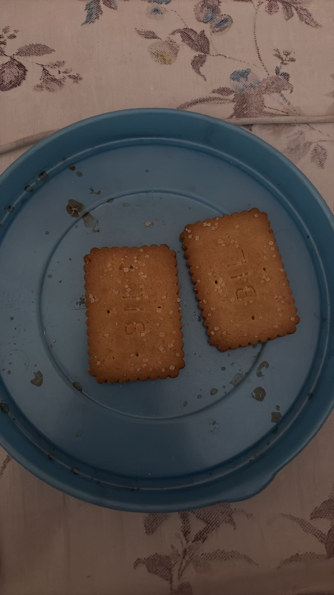 Tea biscuits