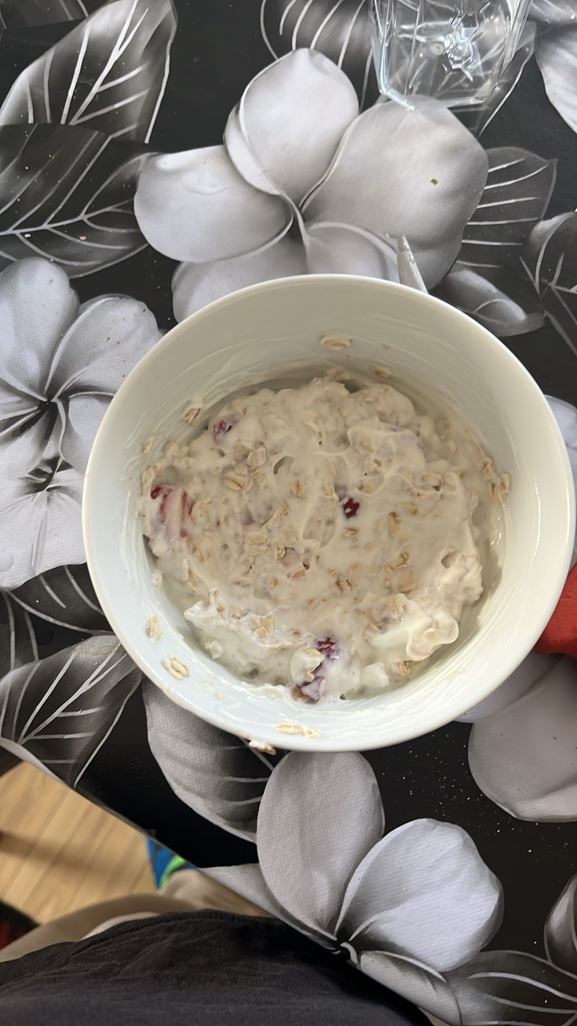 Iaurt cu ovăz și fructe