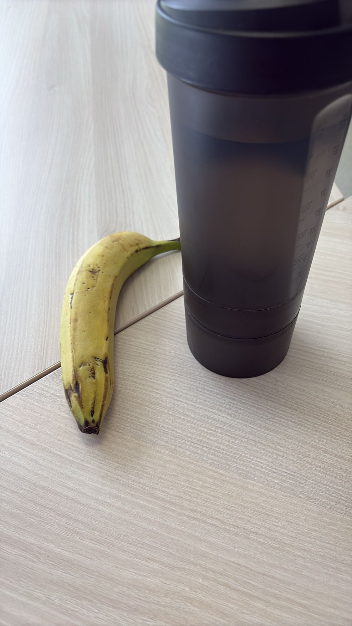 Banane et shake protéiné