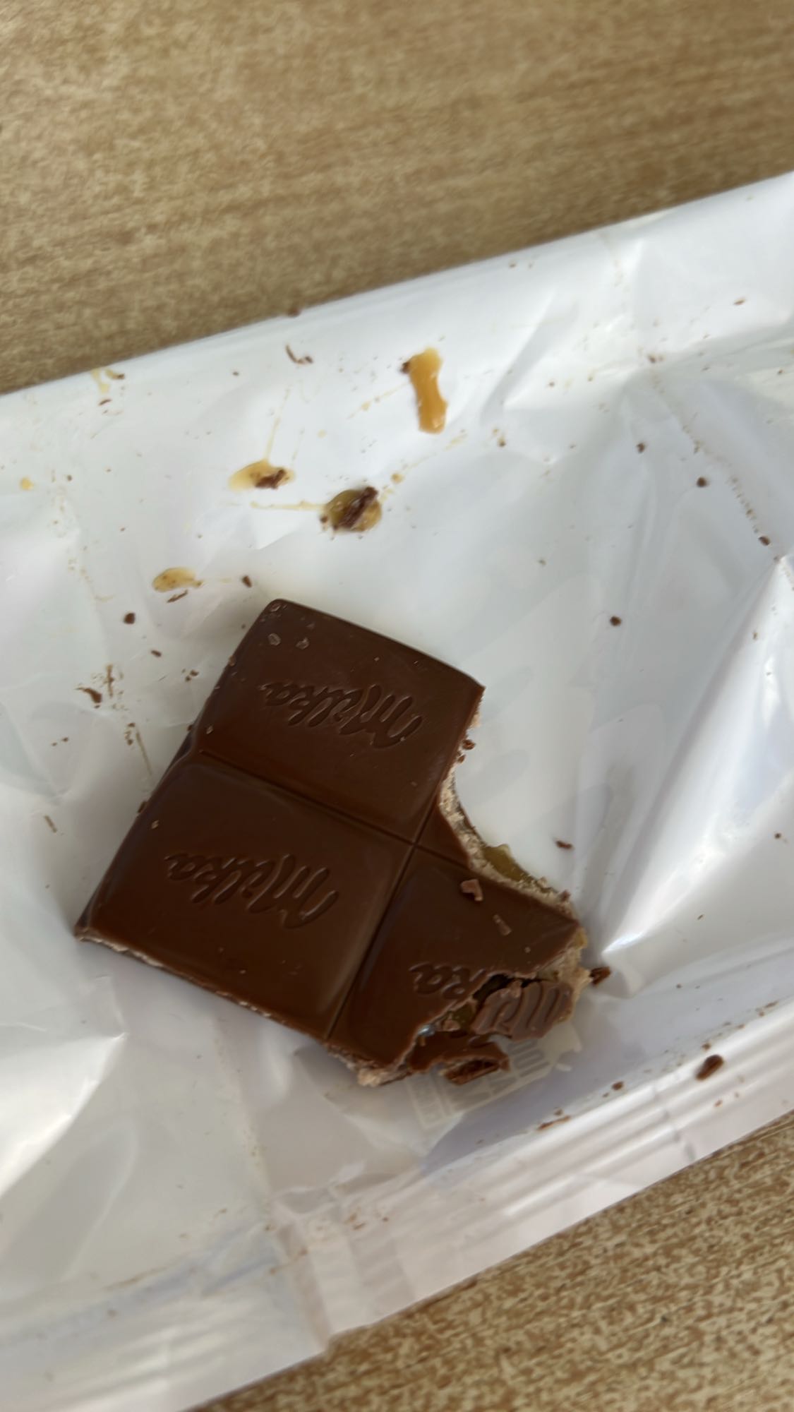 kawałek mlecznej czekolady