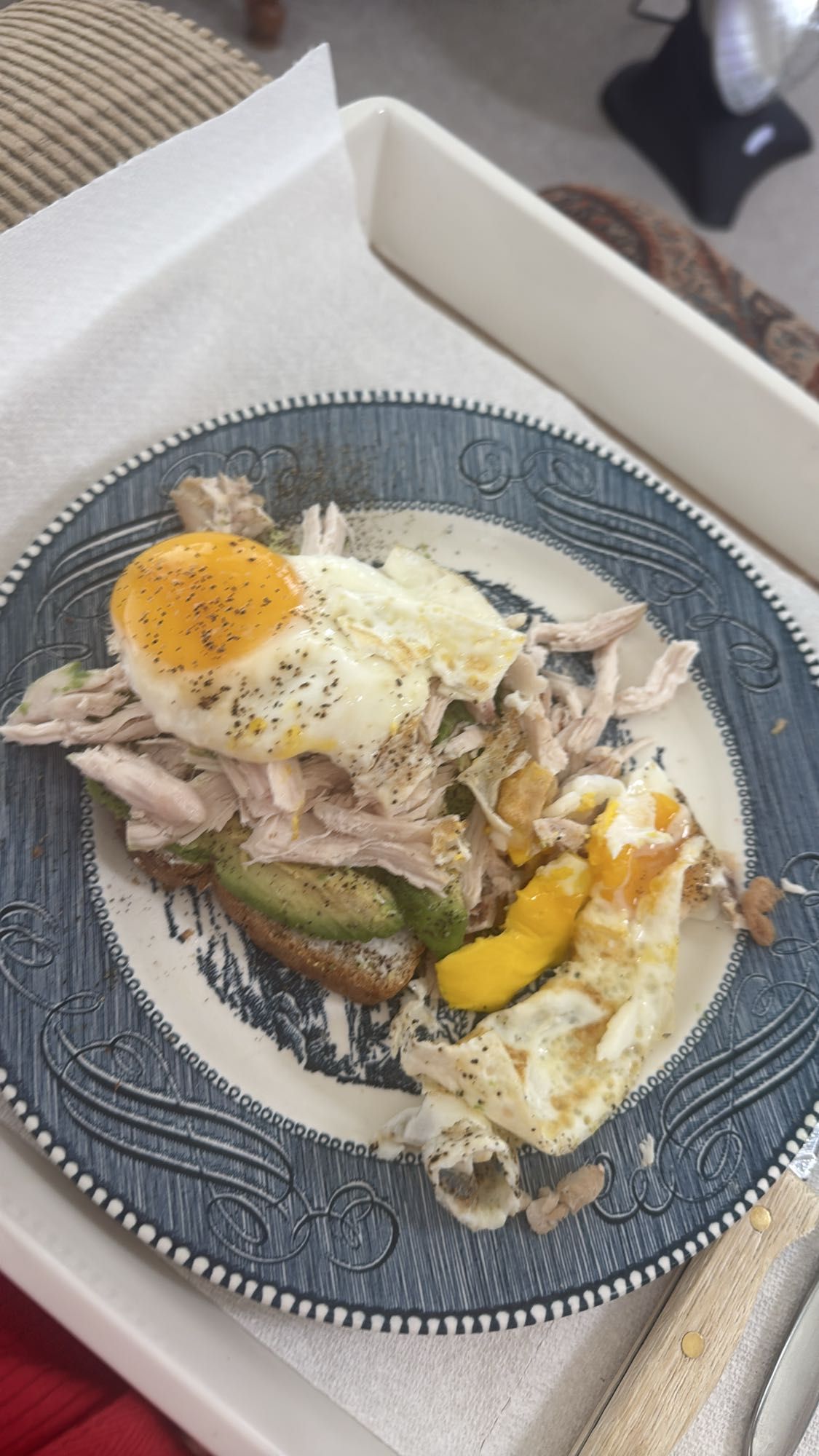 Egg, turkey & avocado toast
