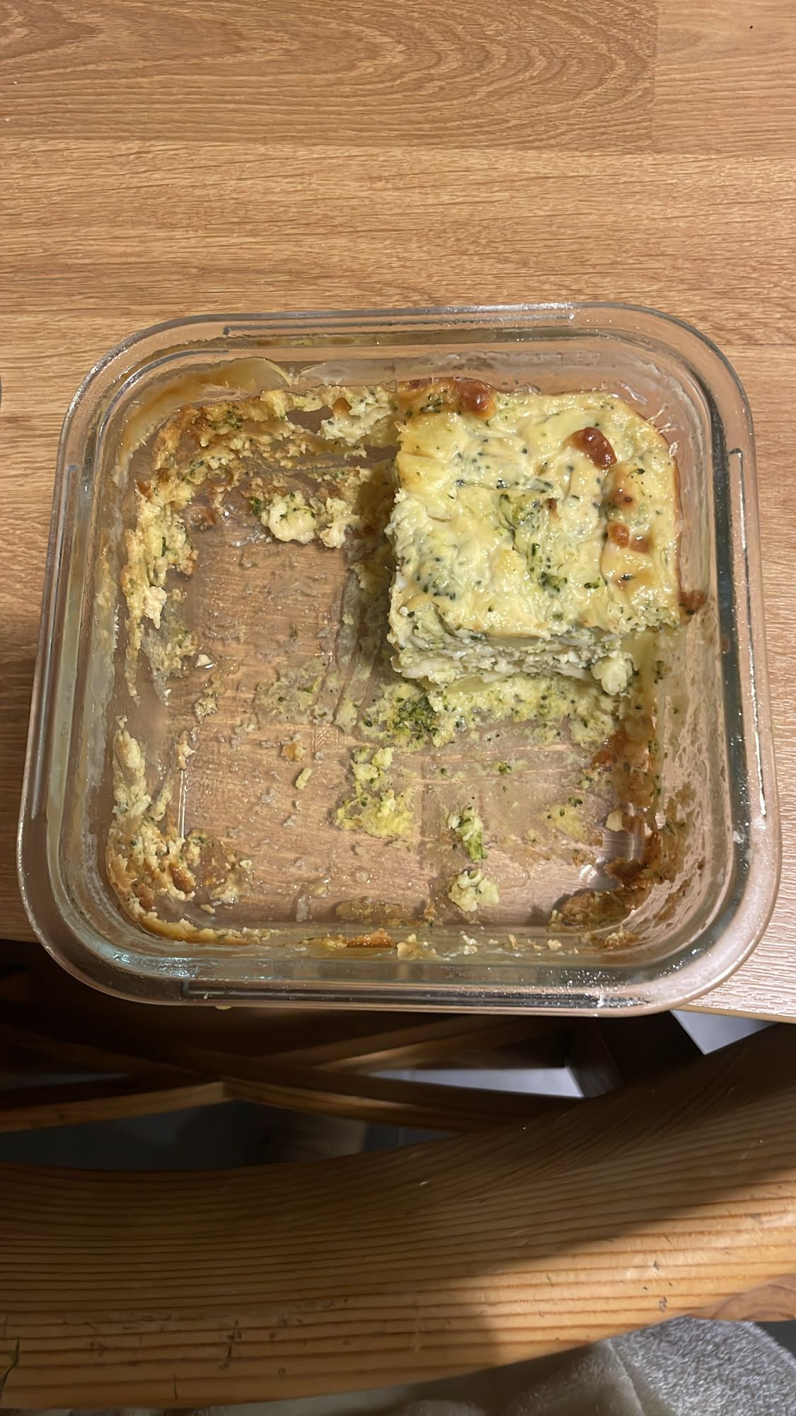 Zapiekanka brokułowa z serem