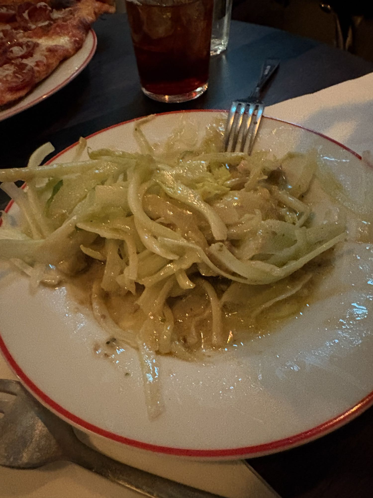 Kål- och vinägrettssallad