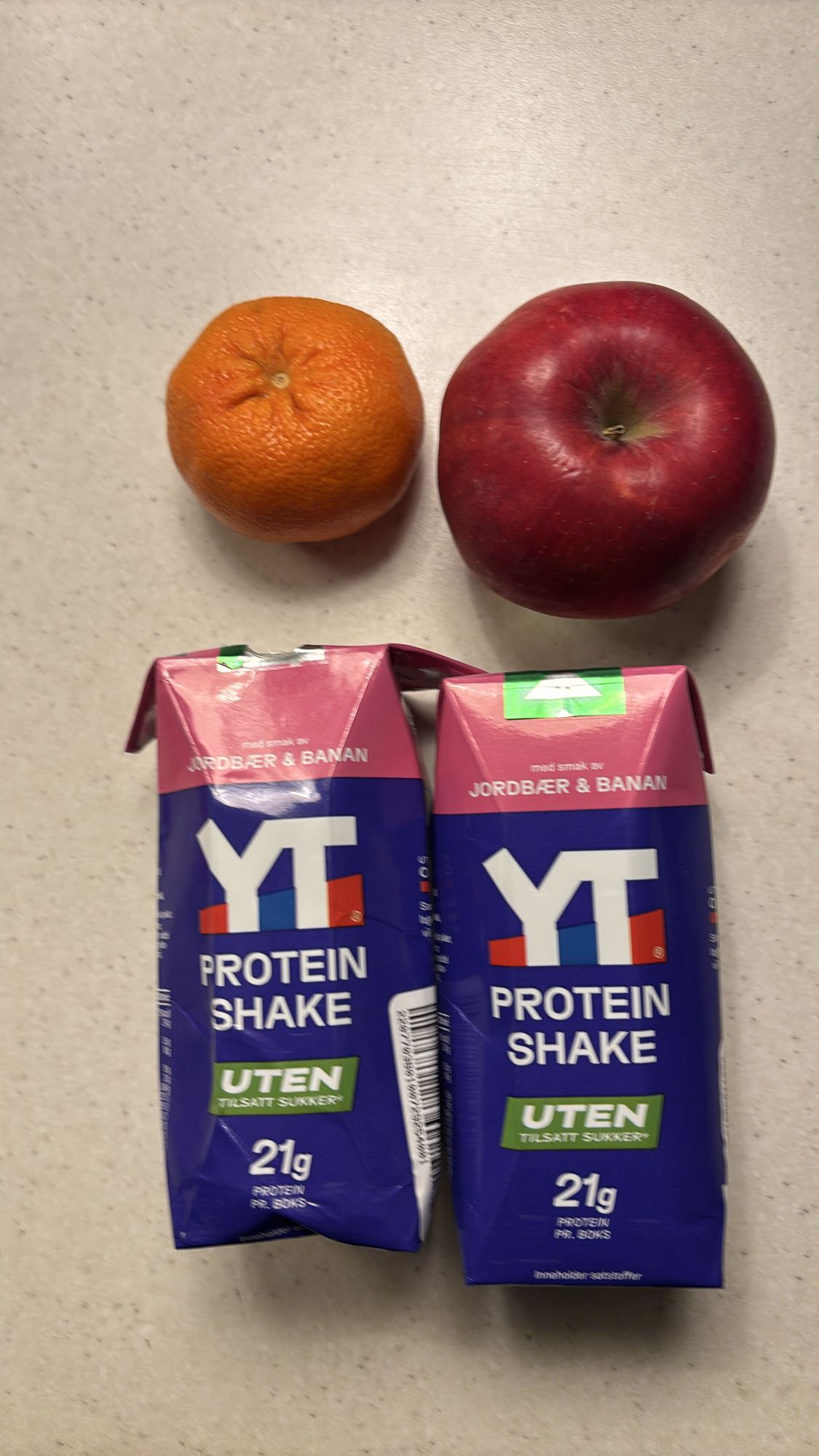 YT shake, eple og klementin