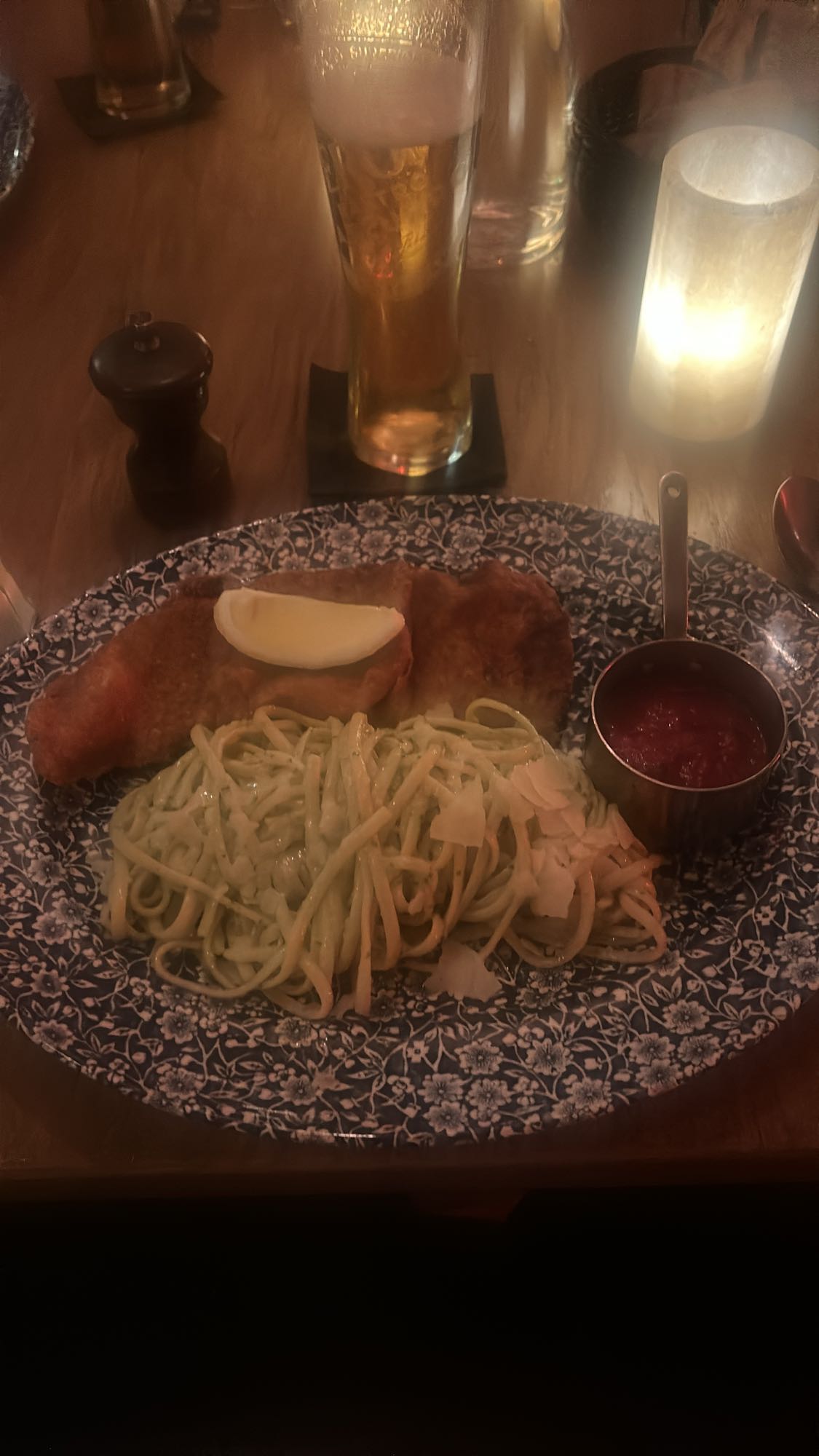 Poisson pané et pâtes