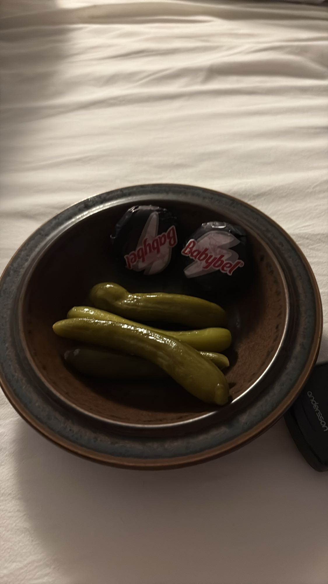 Babybel och smågurkor