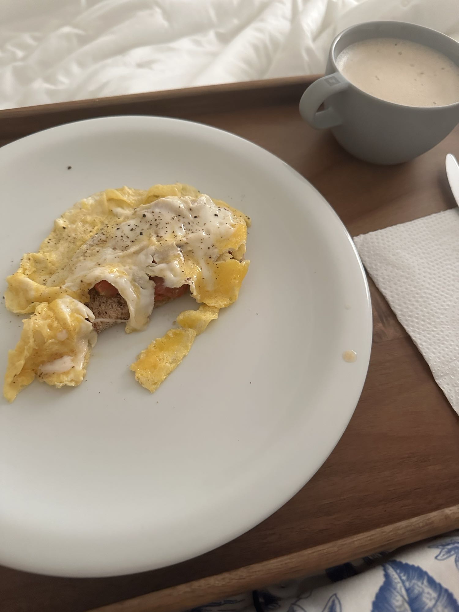 Desayuno de huevo y café