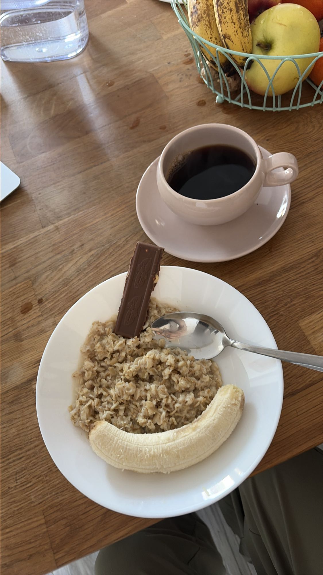 овсянка с бананом и шоколадом