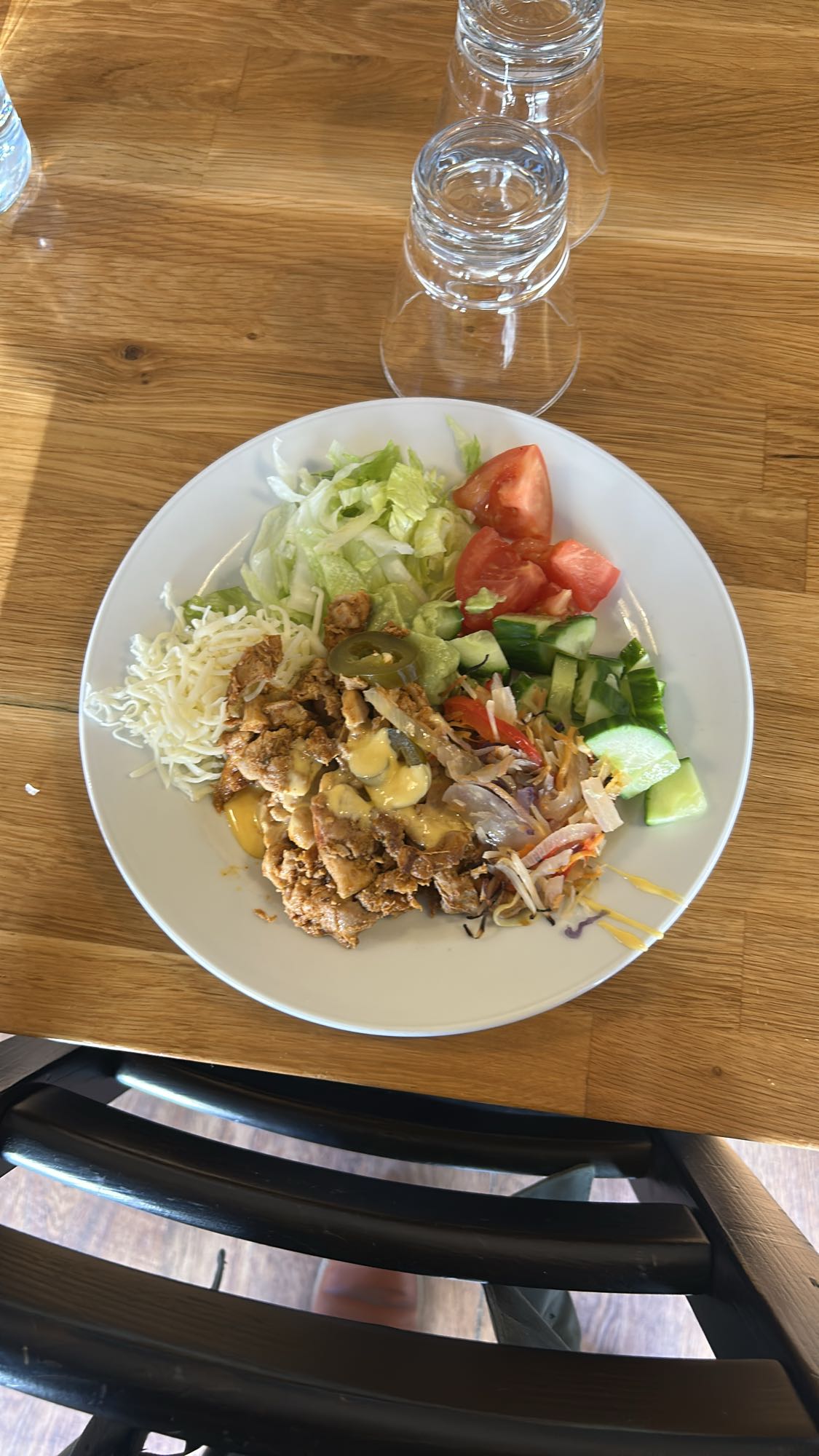 Kycklingtallrik med sallad
