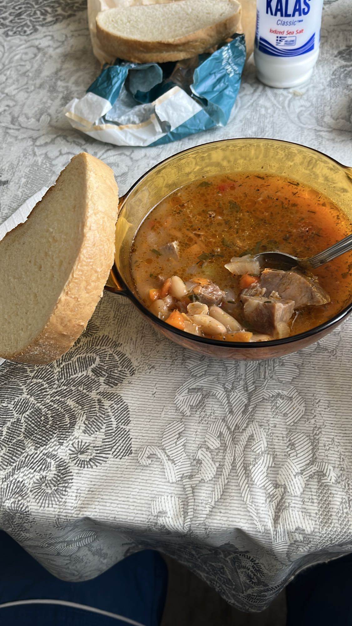 Телешка супа с хляб