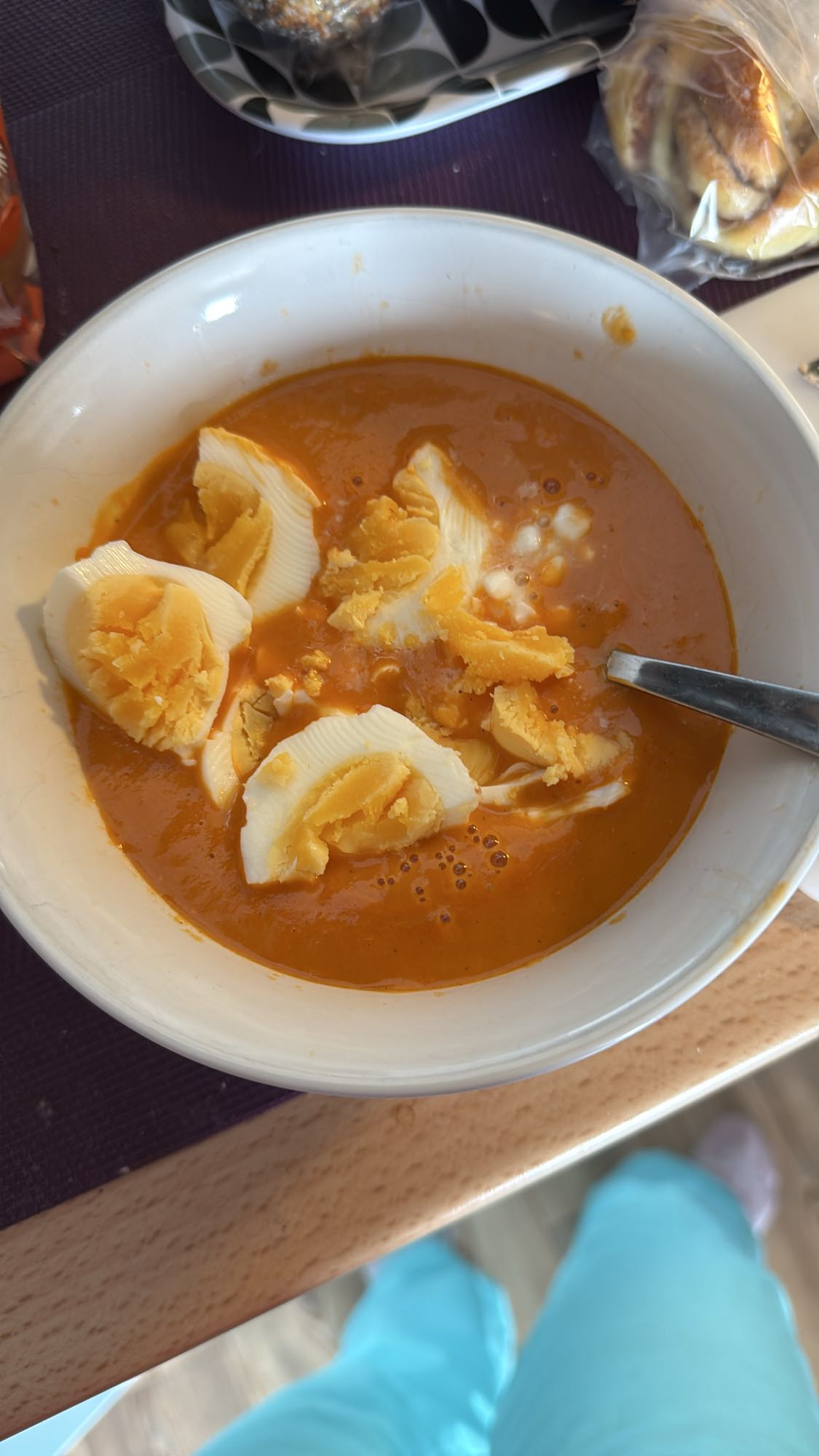 Tomatsoppa med ägg