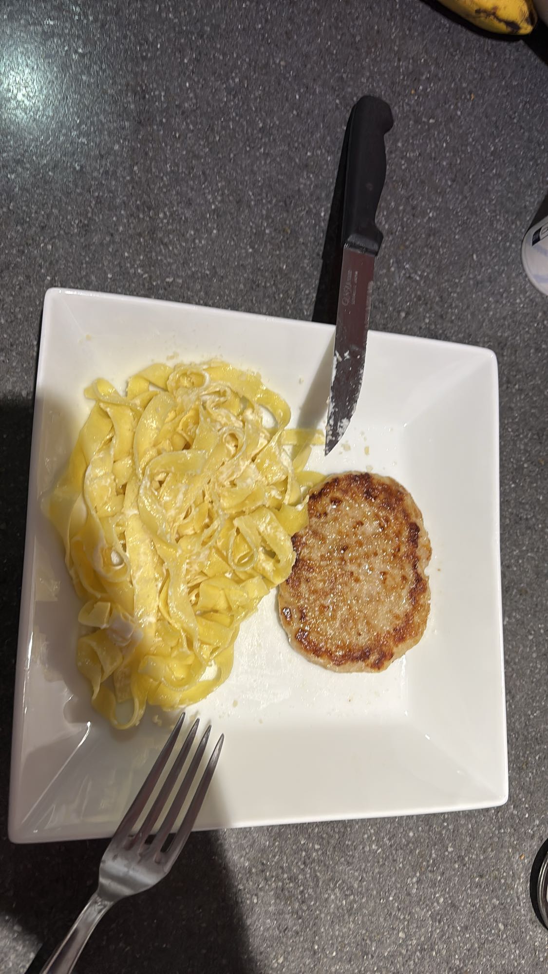 Tagliatelles et steak haché