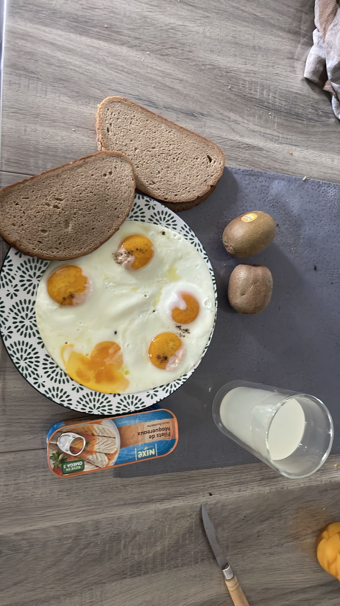 Petit-déjeuner complet