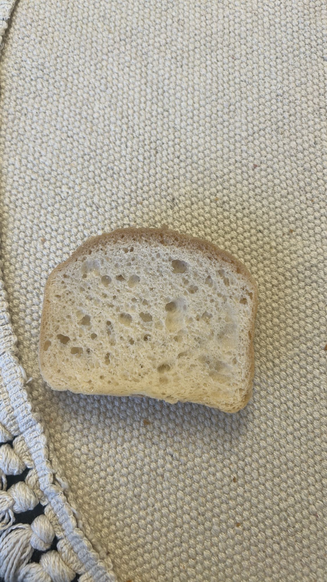 Felie de pâine albă