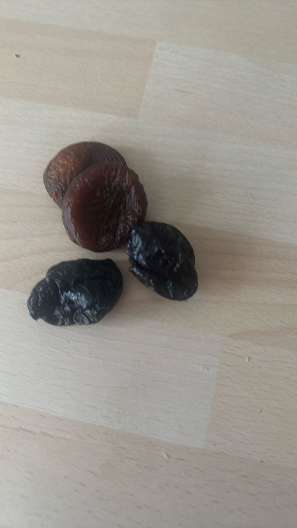 Kuru meyve atıştırmalığı