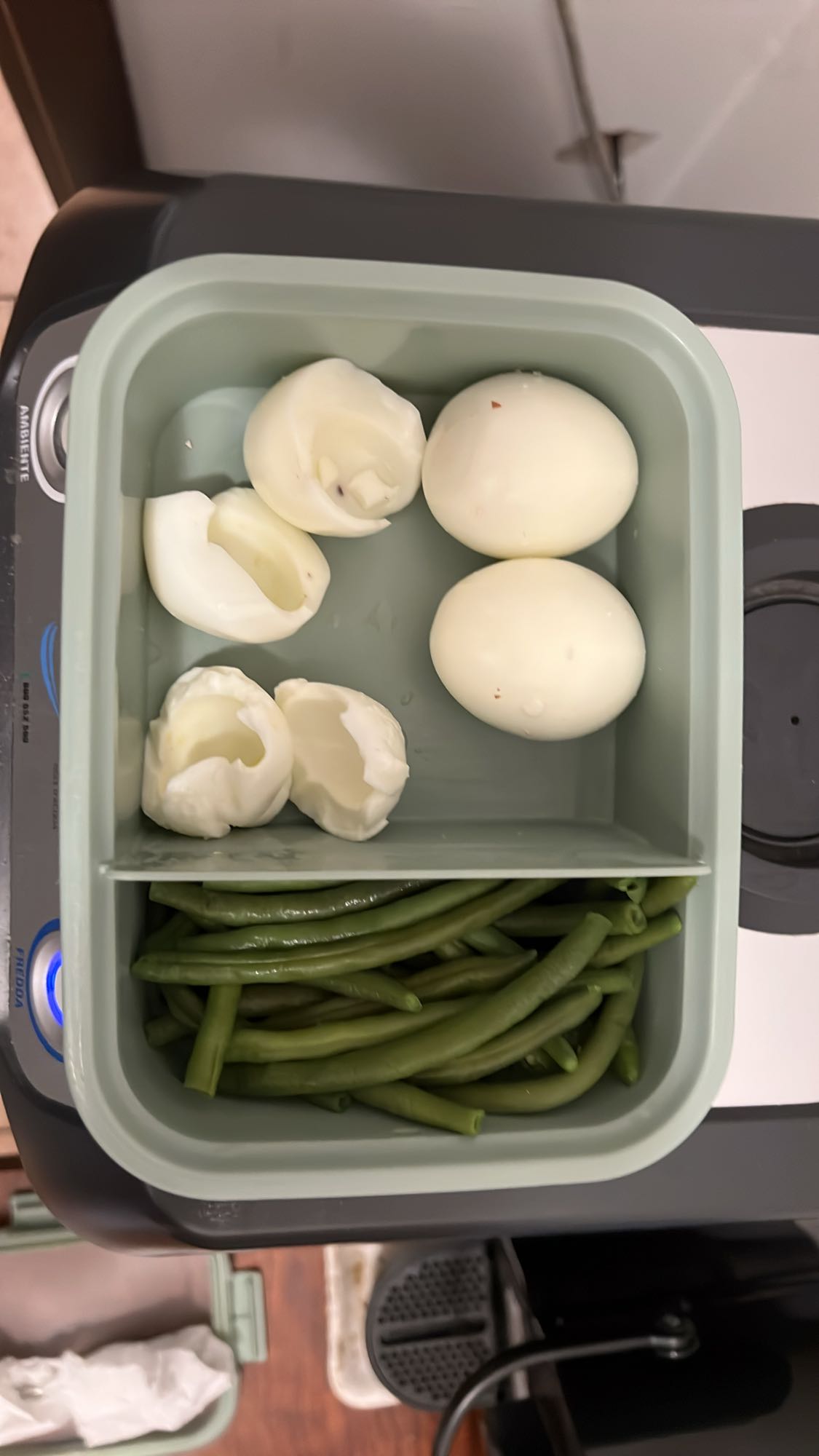 Yumurta ve Fasulye Kutusu