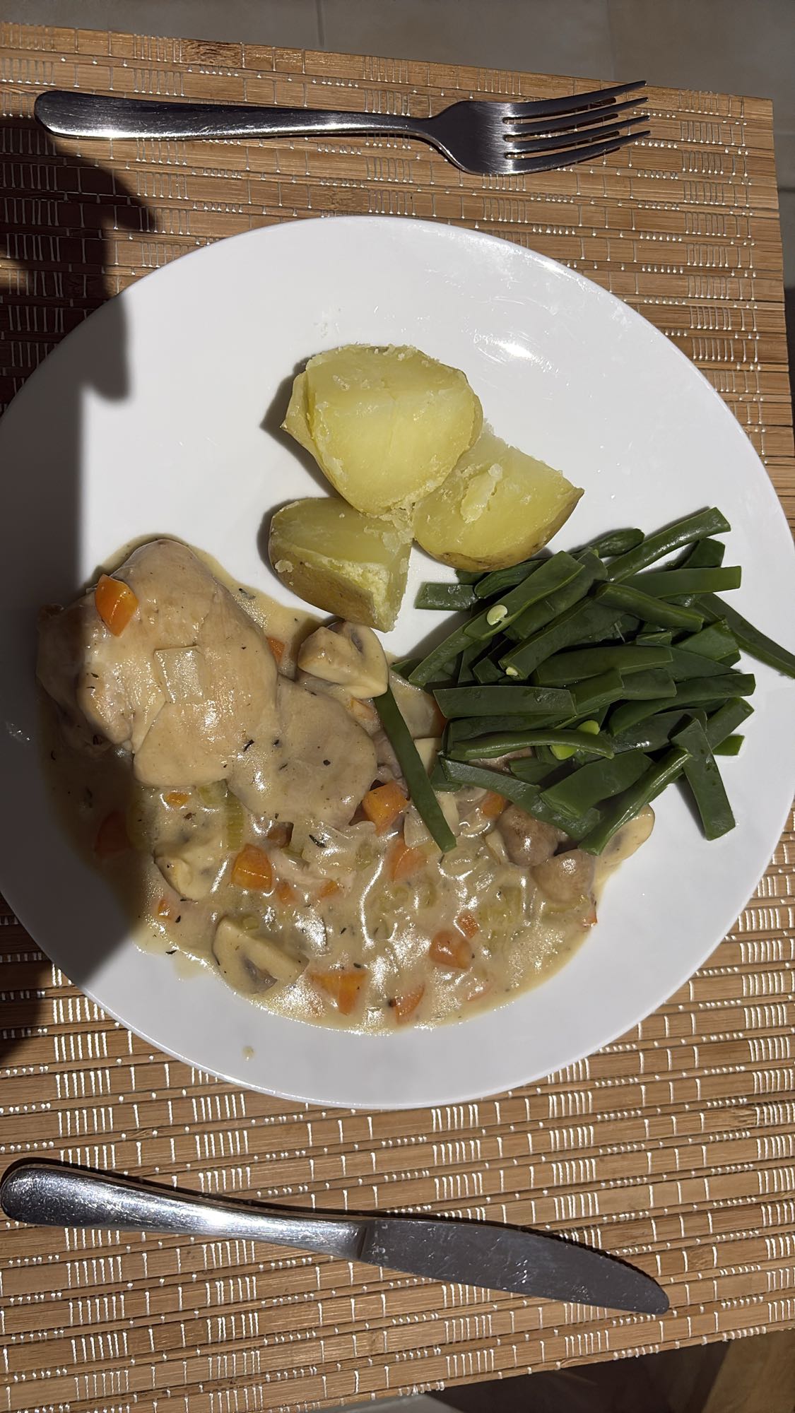Chicken stew with potatoes
