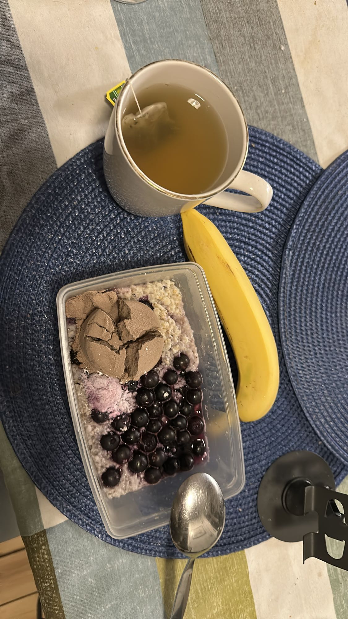 Havregrynsgröt med frukt