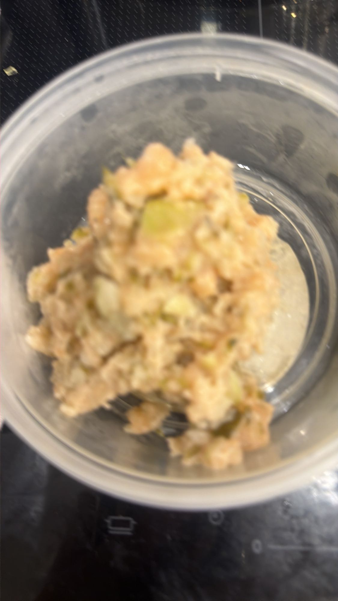 sałatka z tuńczykiem