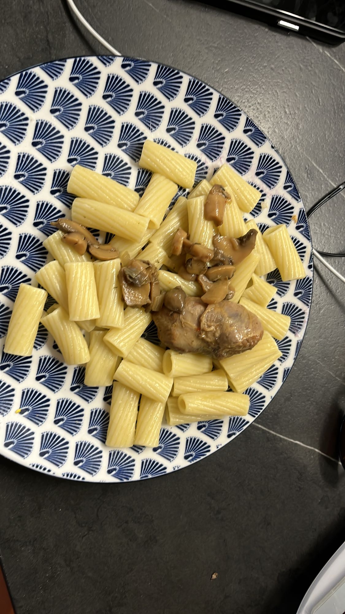 Pâtes au poulet et champignons