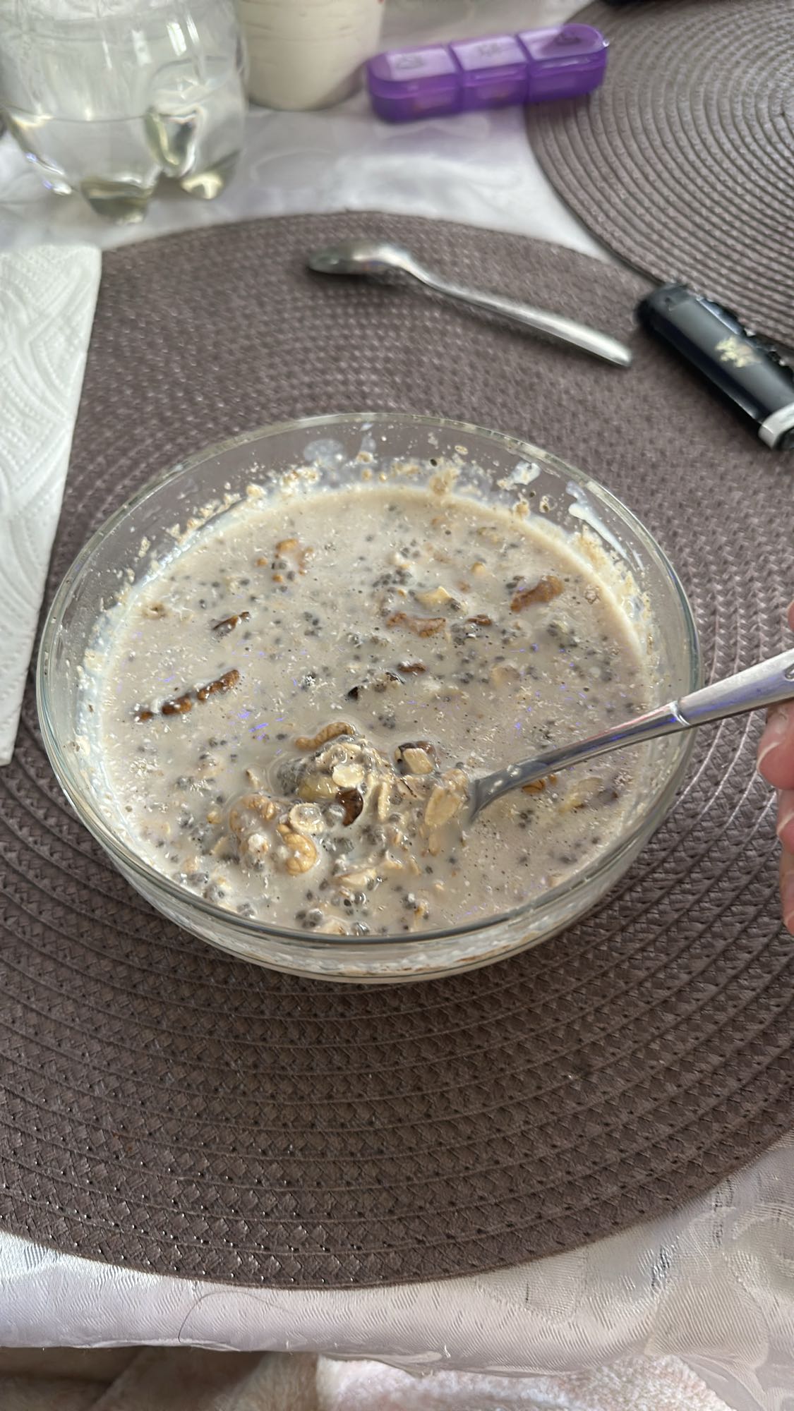 Mic dejun cu nuci și semințe