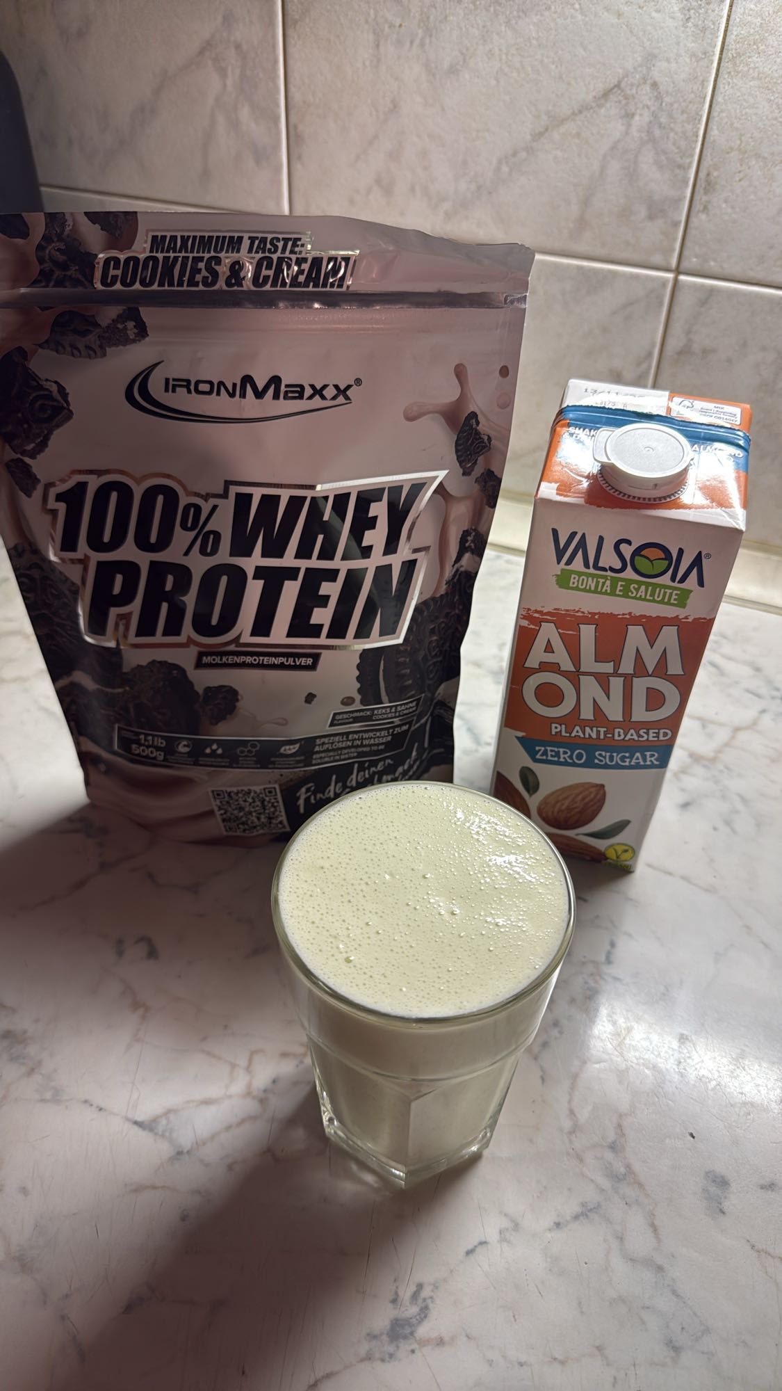 Whey Protein Almond Shake