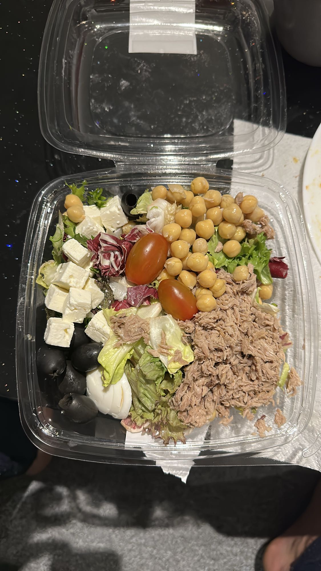 Tonbalıklı Akdeniz Salata