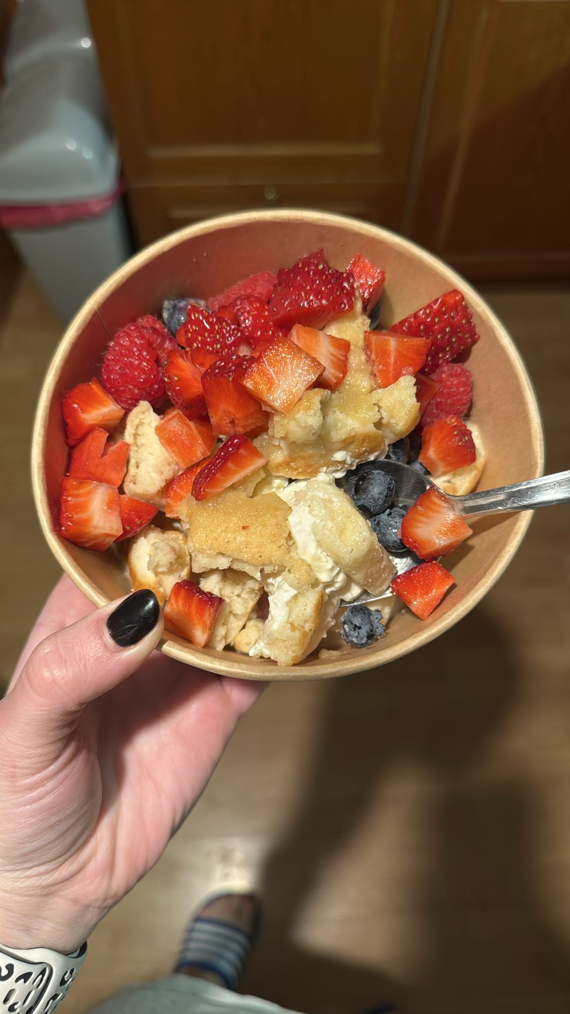 Berry shortcake bowl