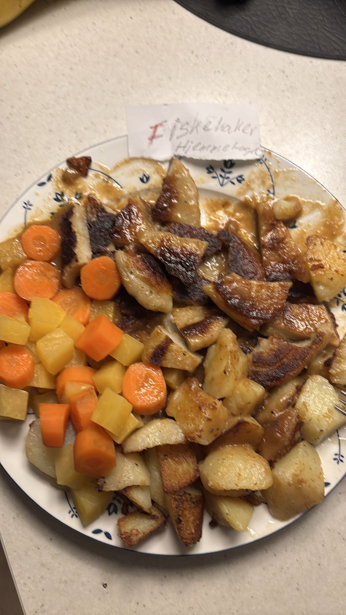 Fiskekaker med grønnsaker