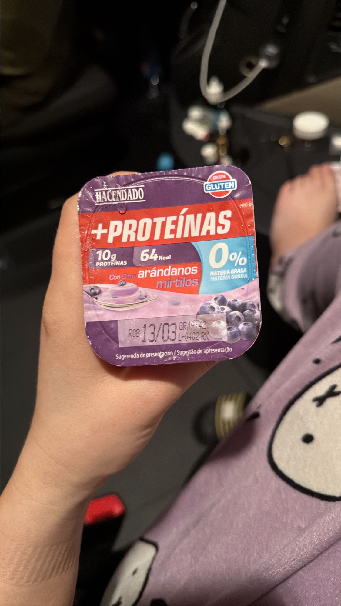 Iaurt proteic cu afine