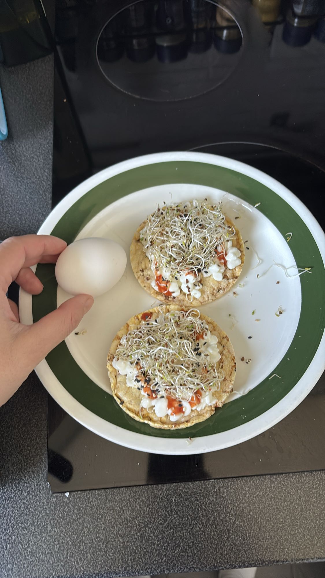 Riskakor med keso och groddar