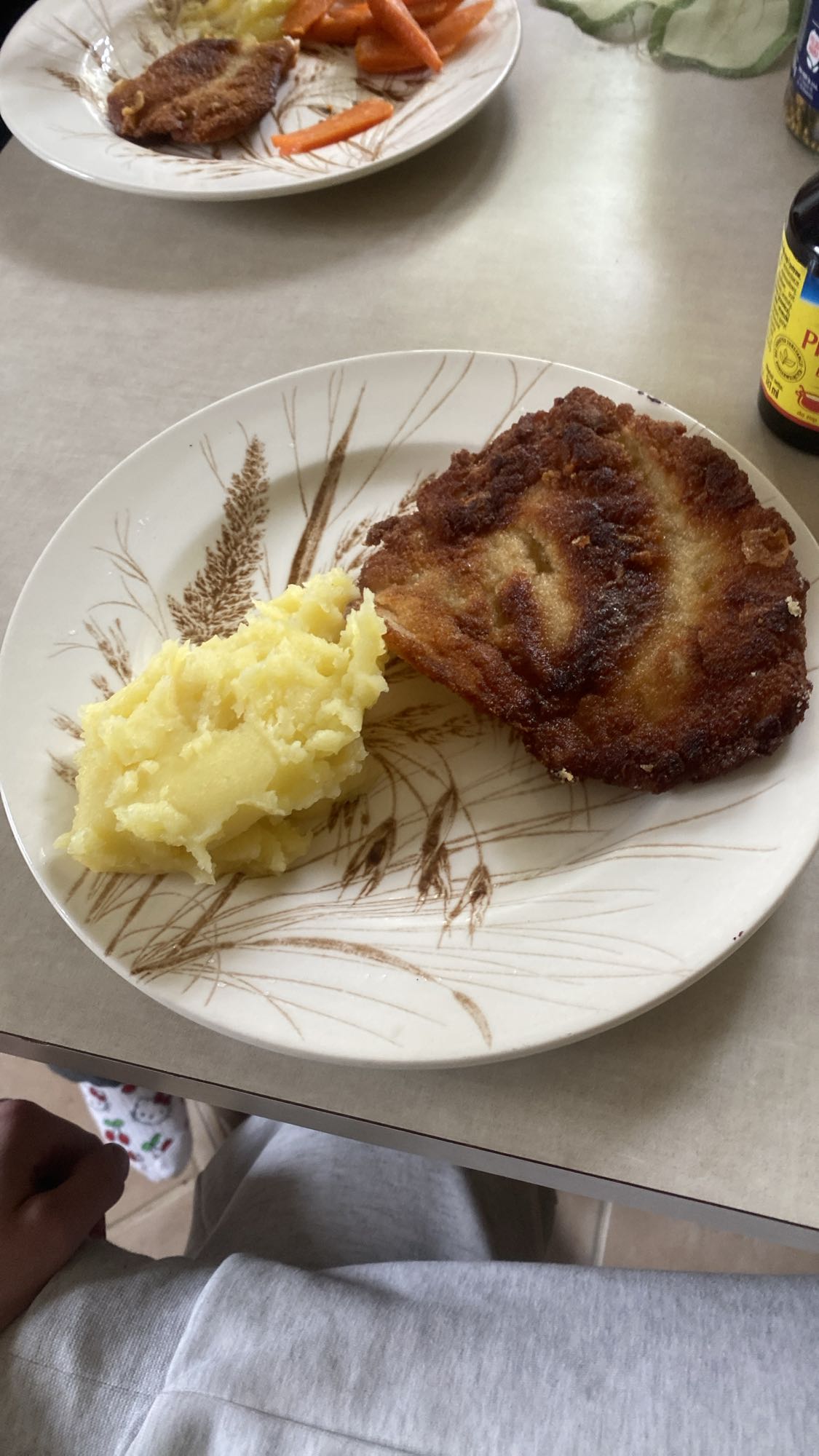 Kotlet schabowy z ziemniakami