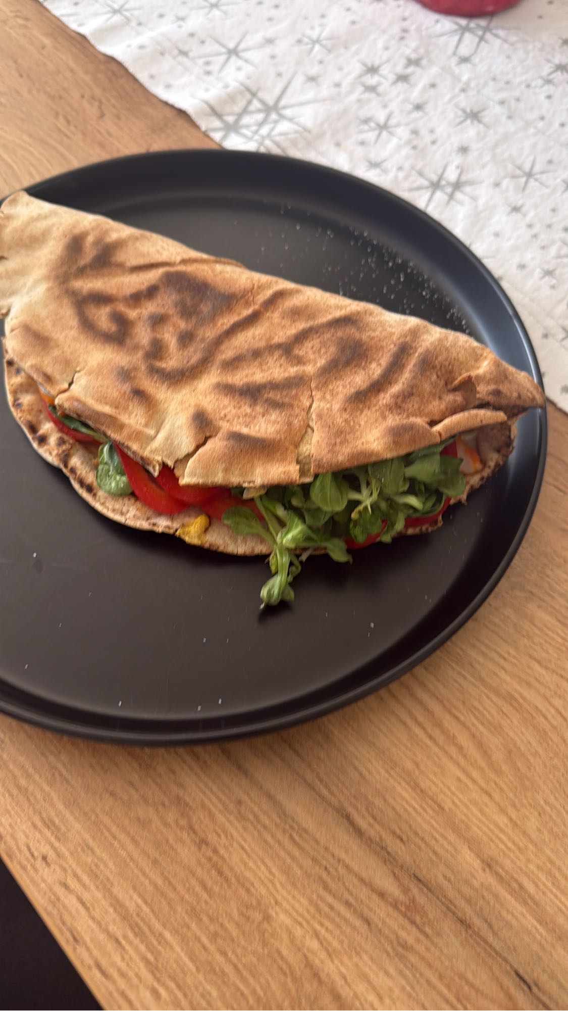 Lipie cu legume proaspete