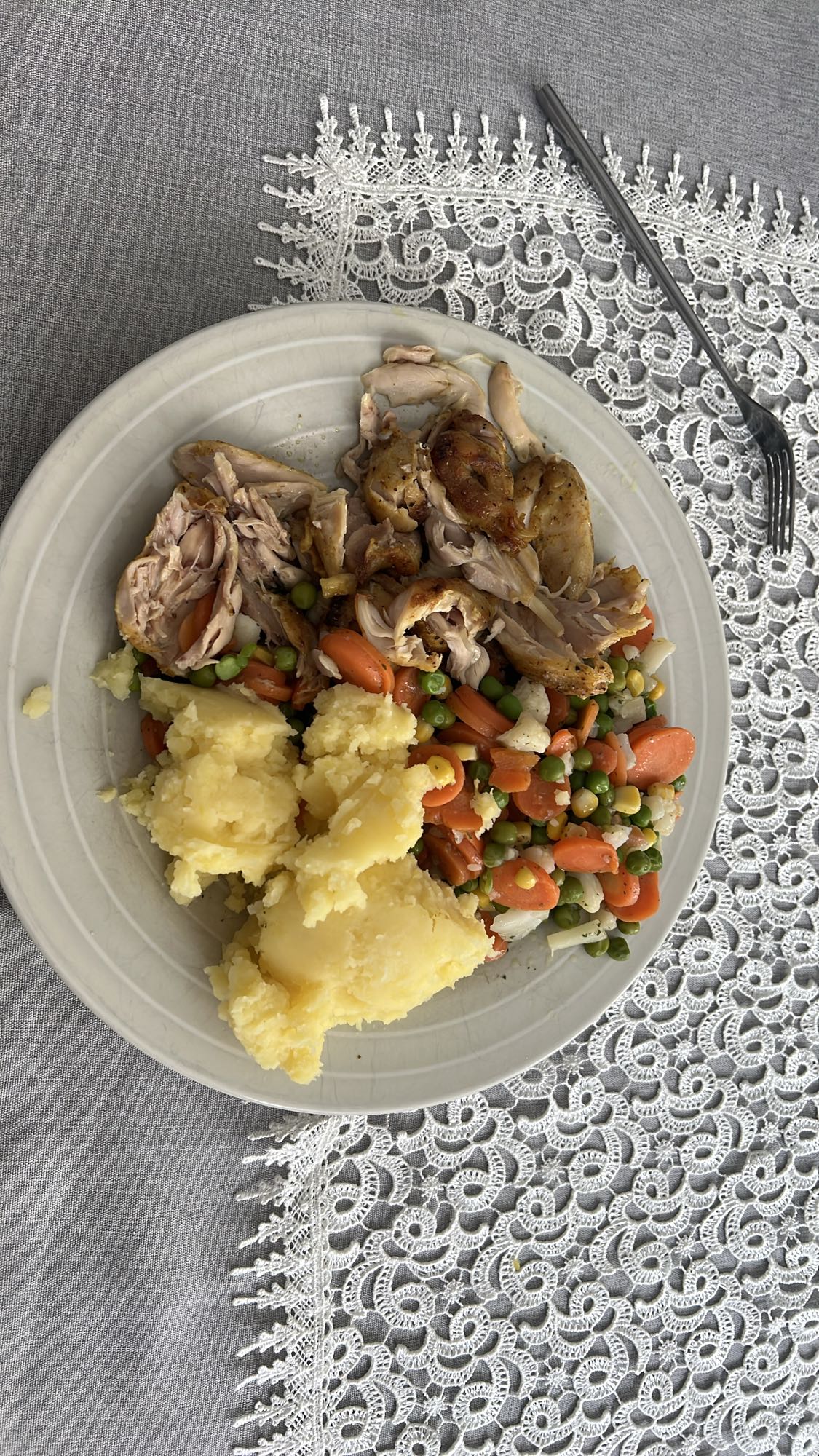Kurczak z warzywami i ziemniakami