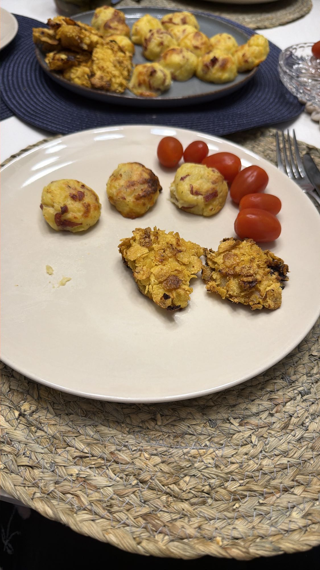 Chifteluțe cartofi și pui crocant