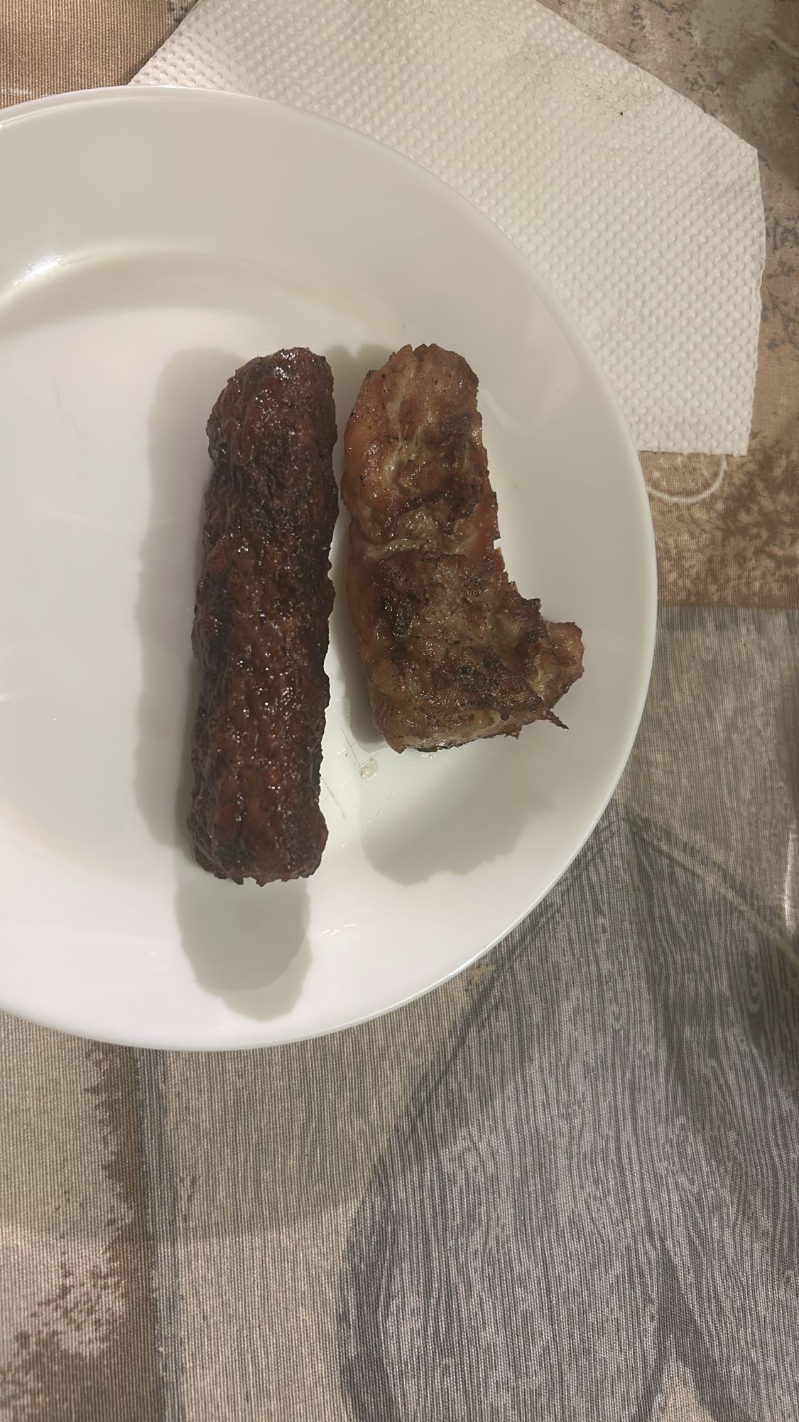 Mici și ceafă de porc