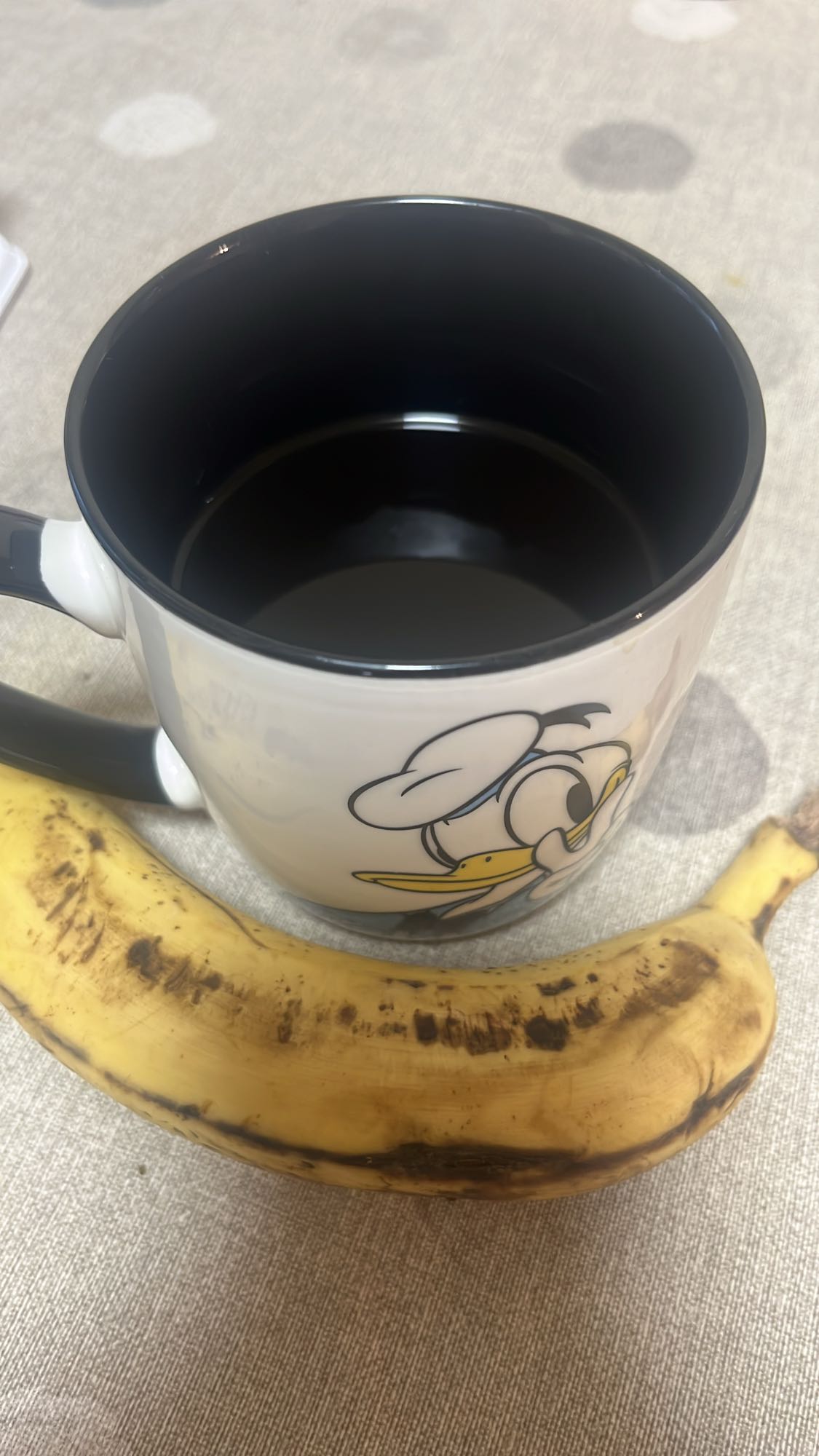 plátano y café negro