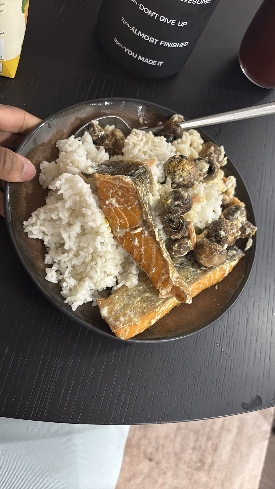 Saumon, riz et champignons