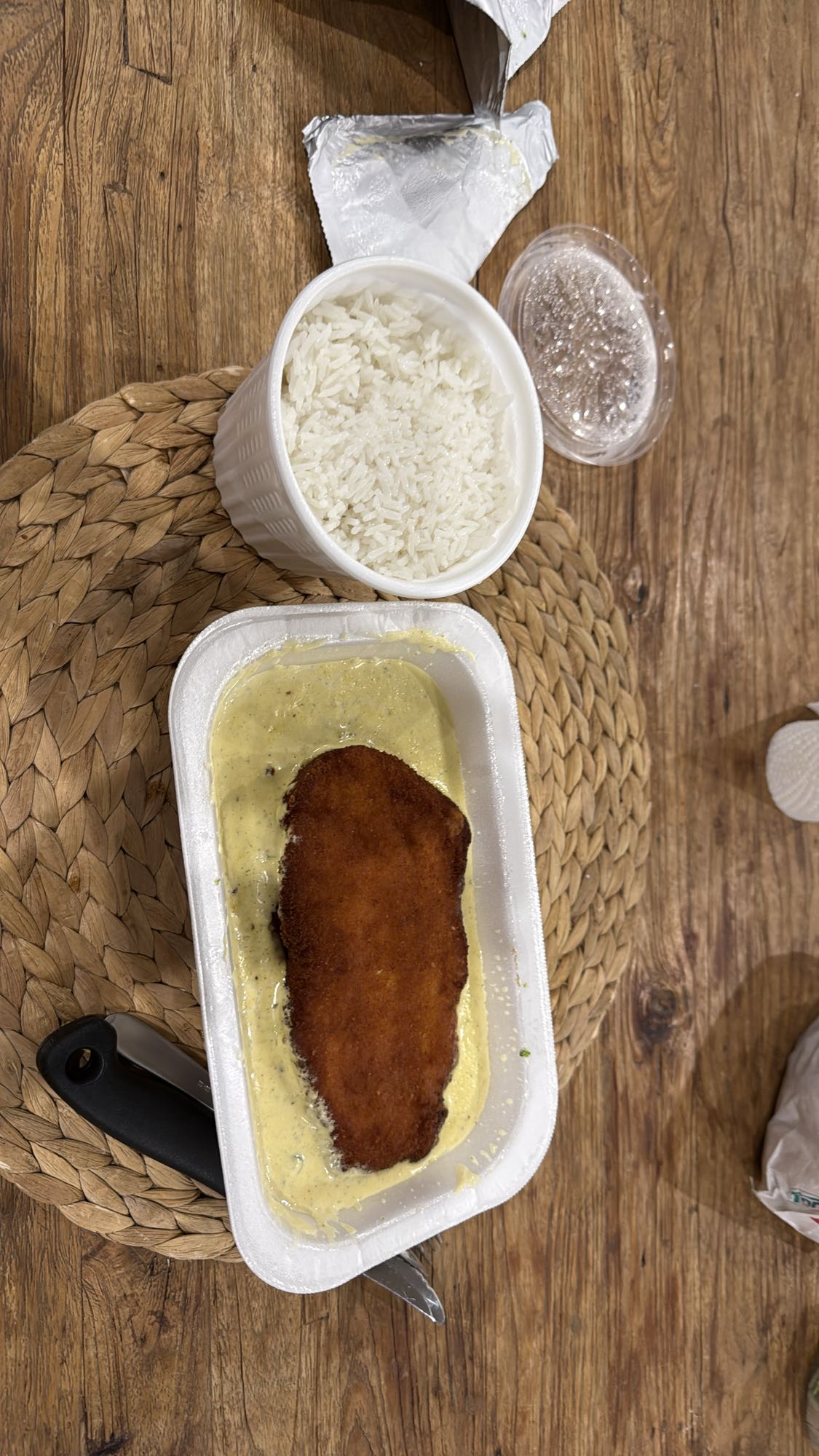 Breaded chicken with rice