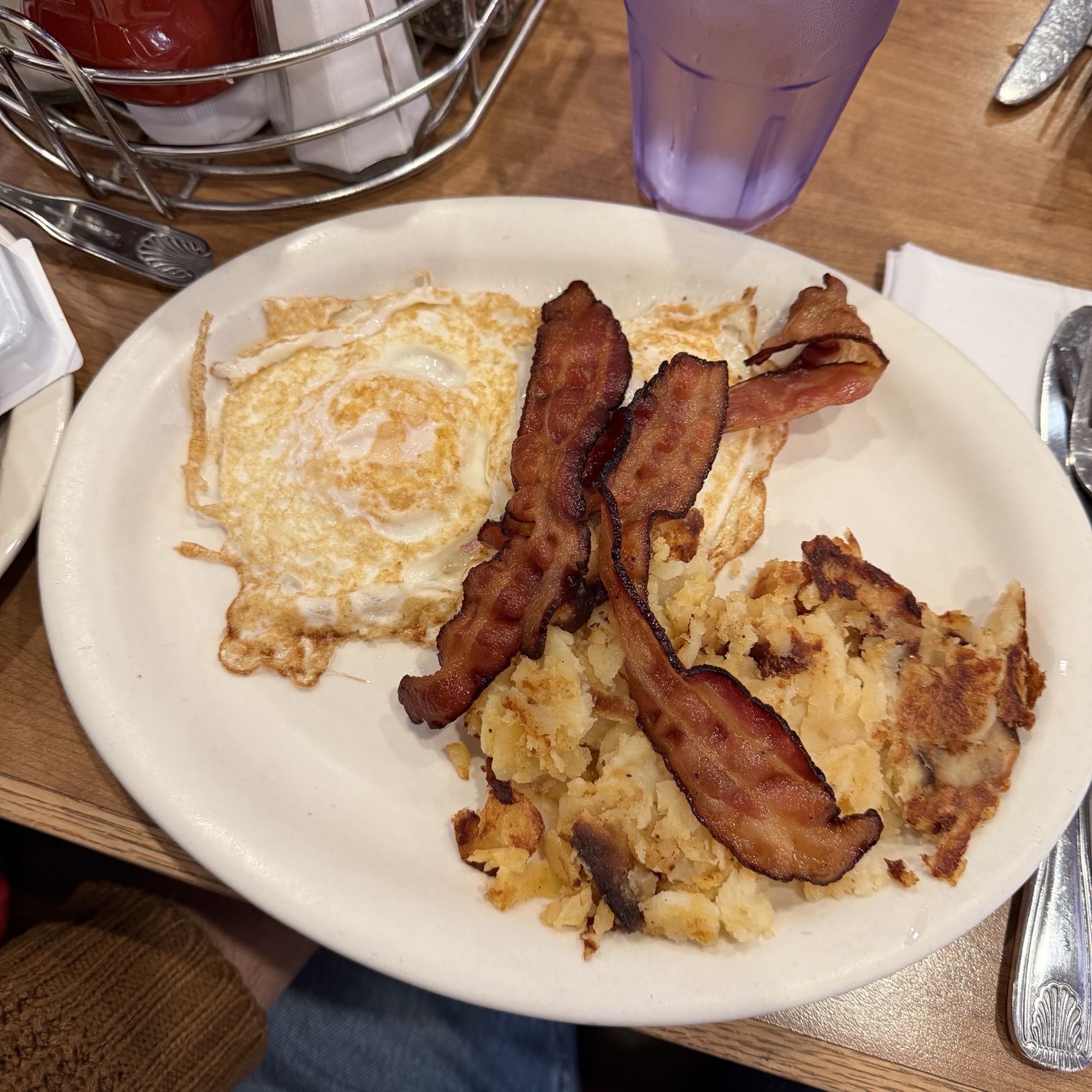 Eggs, Bacon & Hash Browns