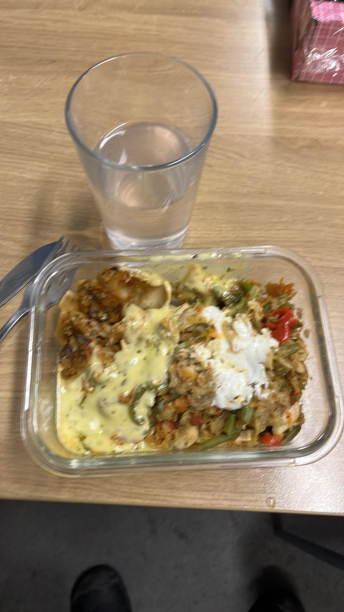 Kycklinggryta med ris och sås