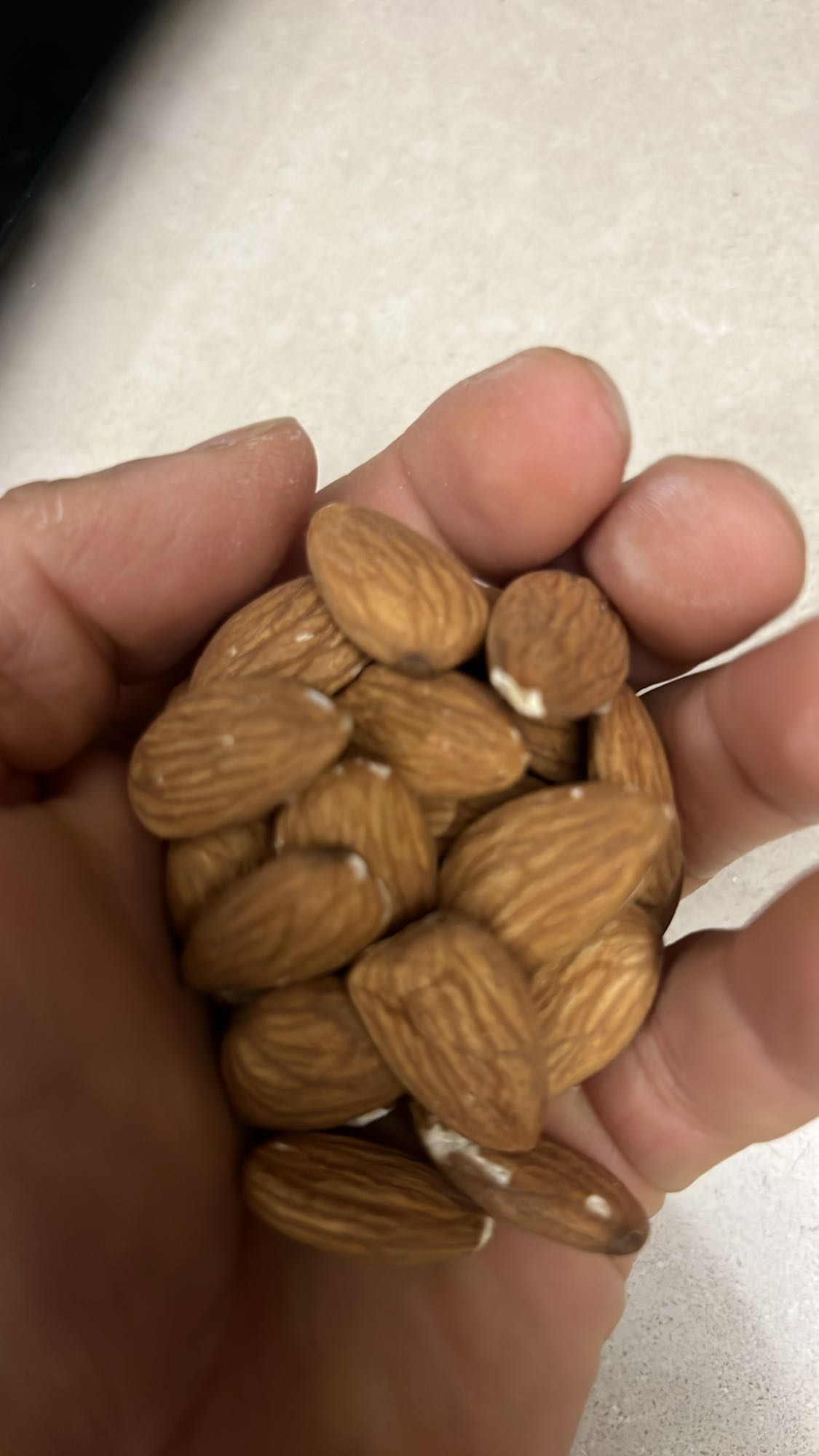 Badem atıştırmalık