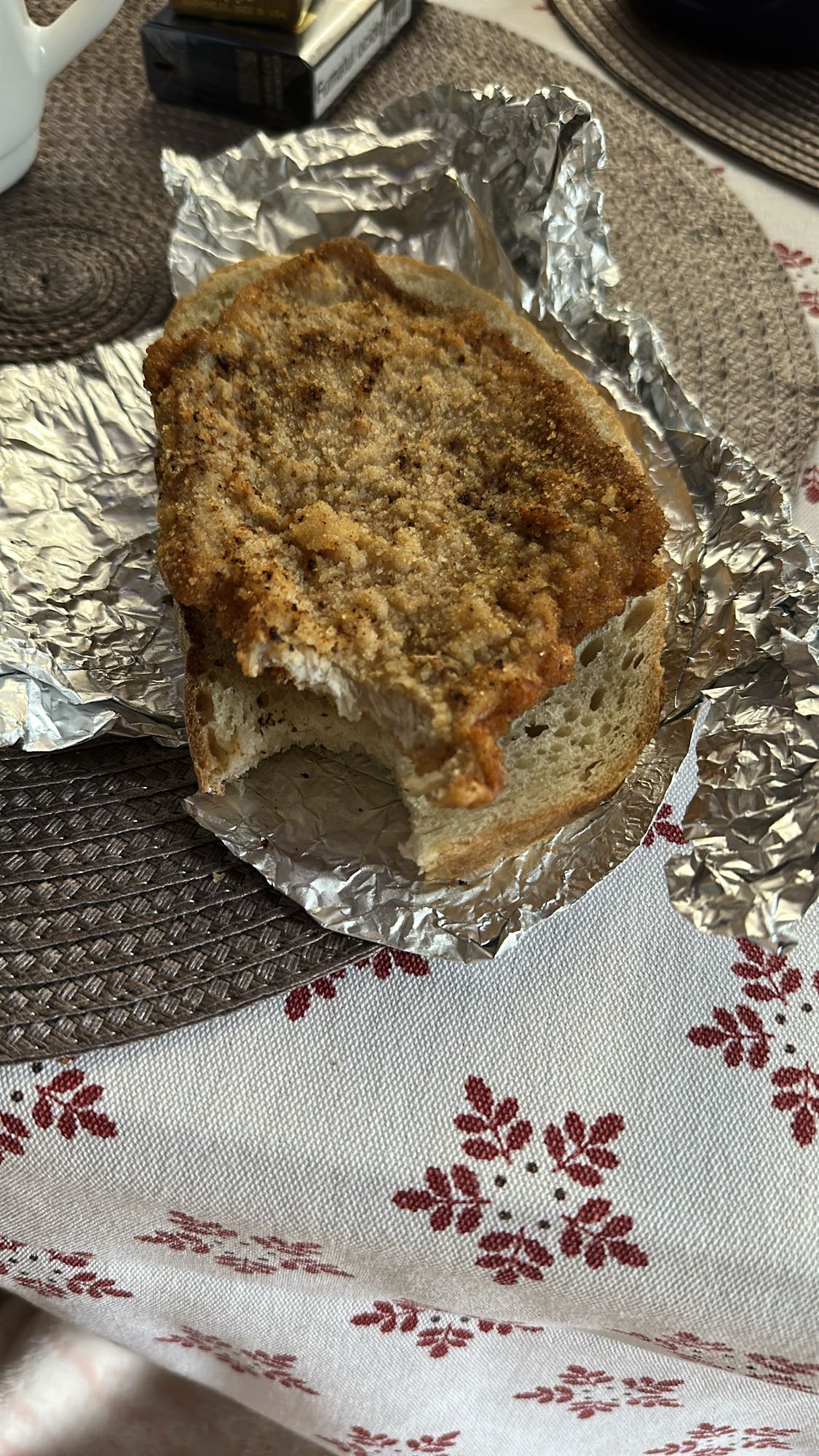 Sandviș cu șnițel de pui