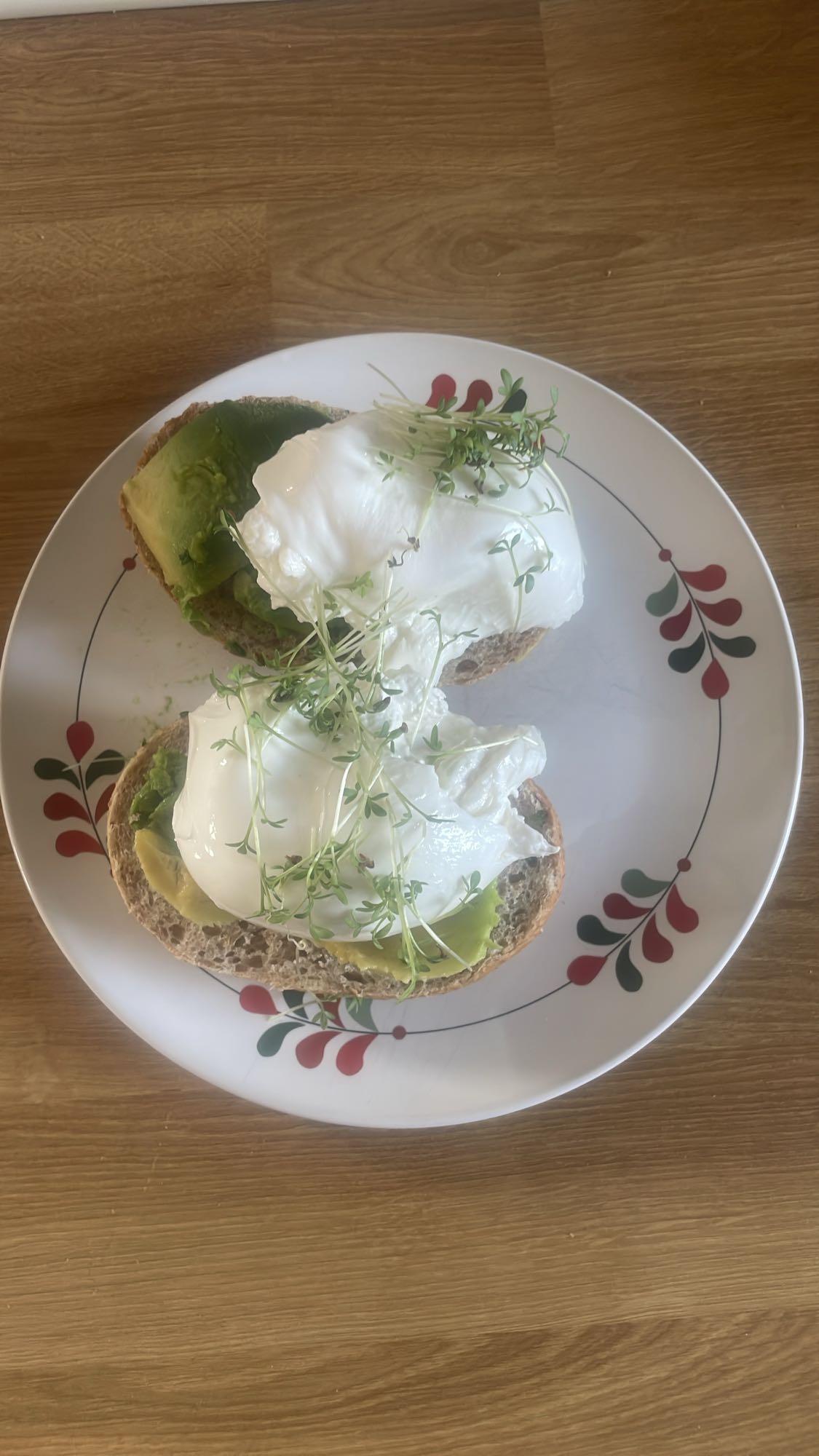 Kanapki z jajkiem i awokado