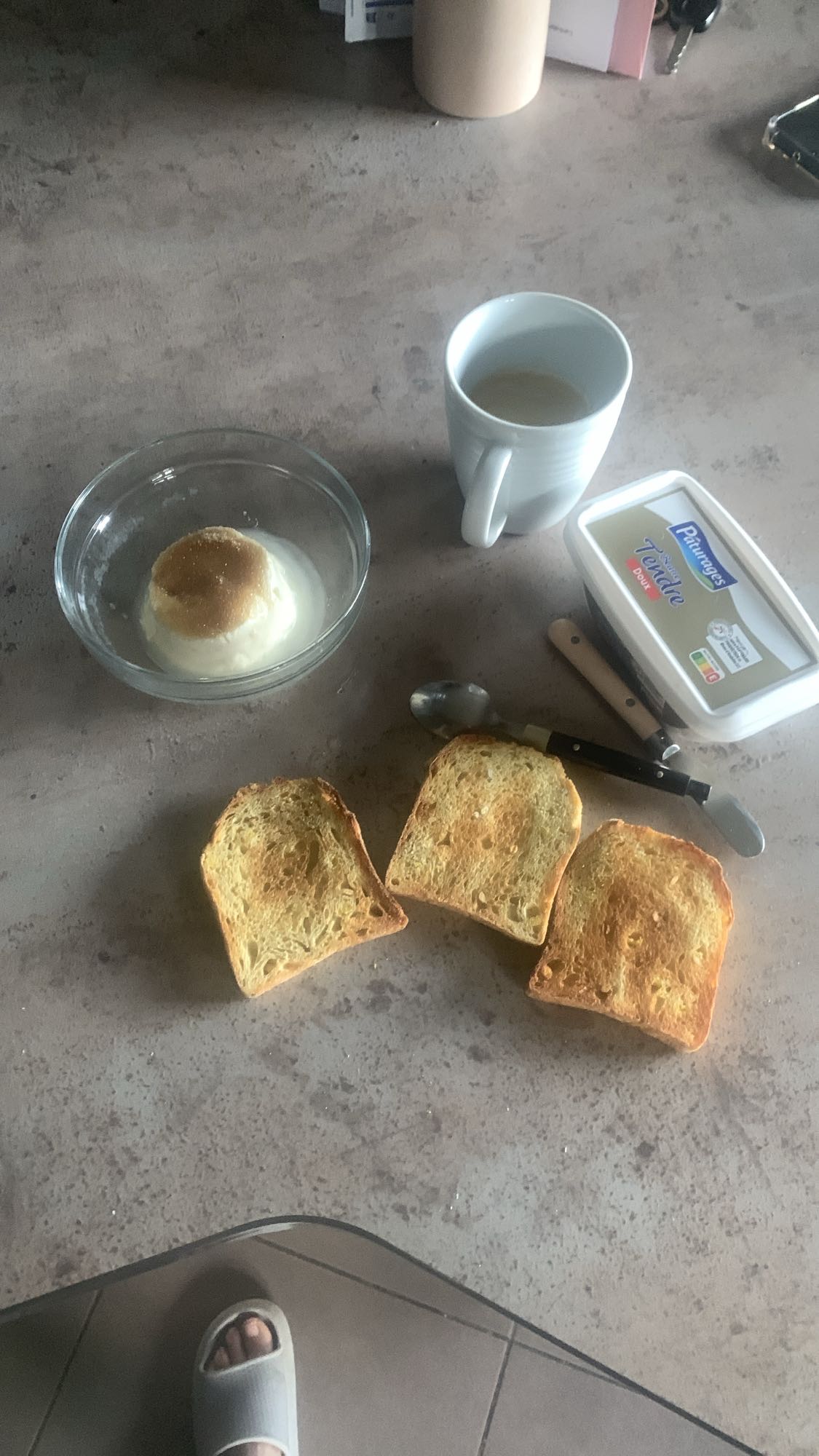 Petit-déjeuner tartines