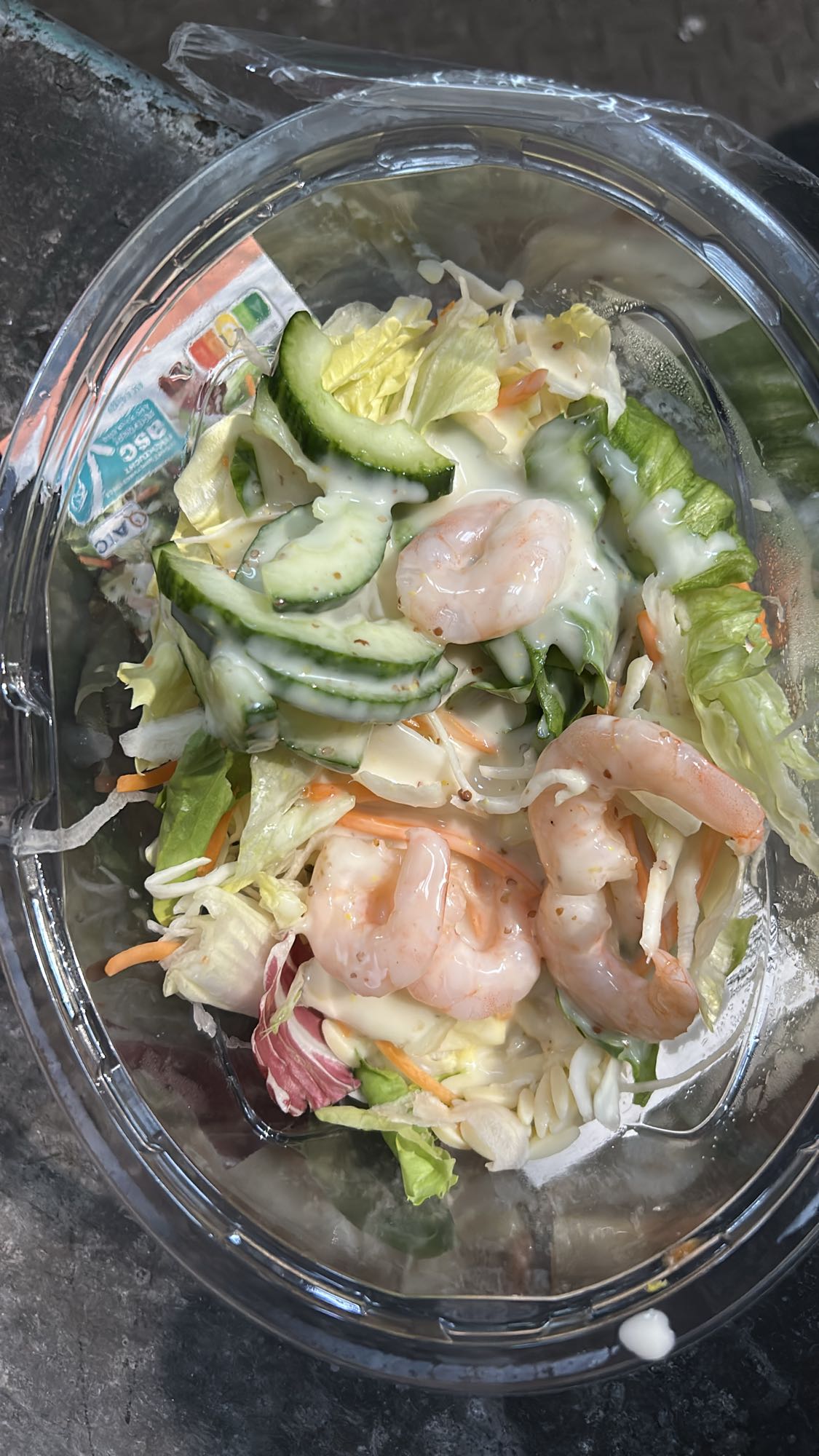 ensalada de camarones